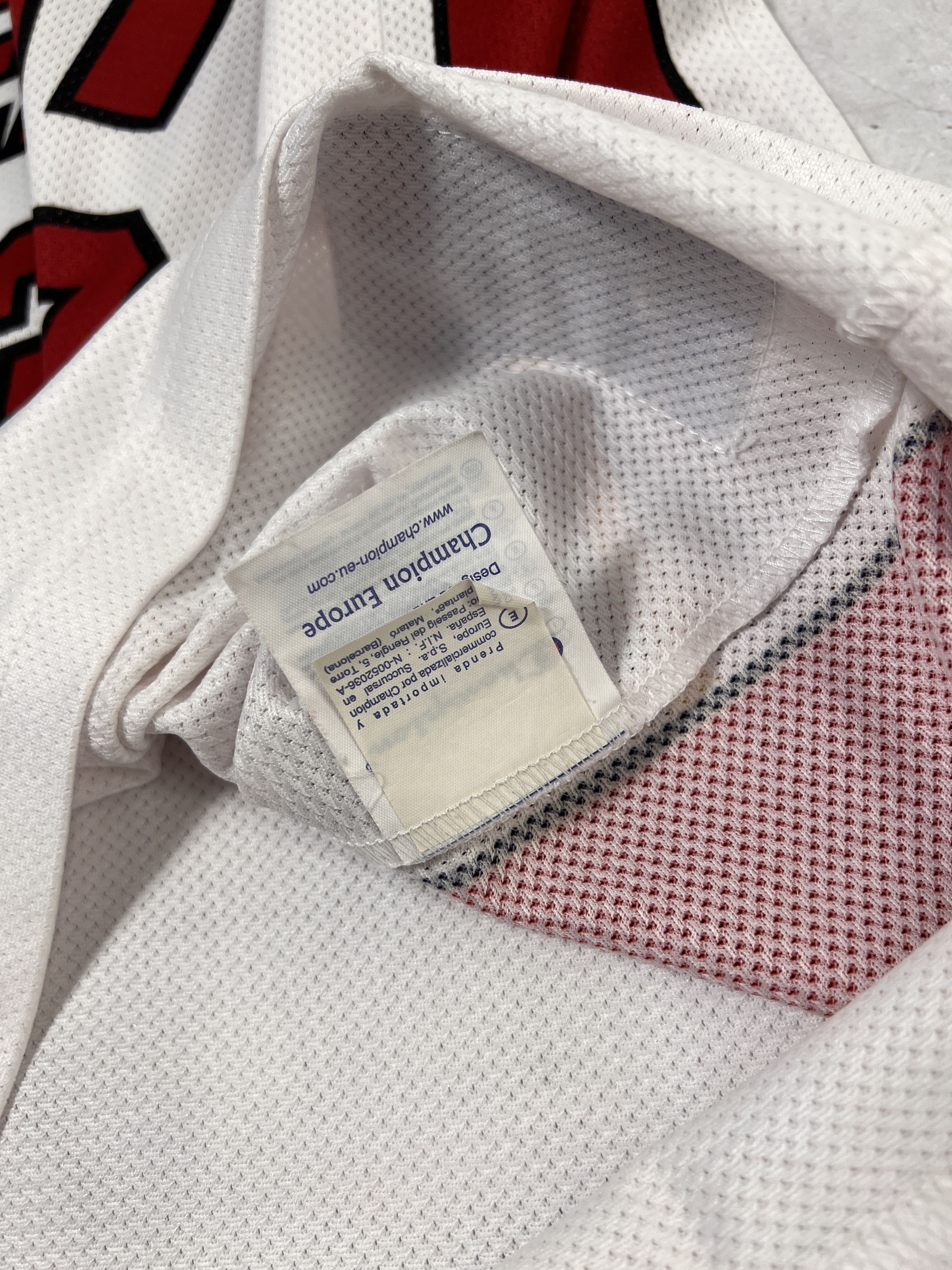 Champion × NBA × Vintage Vintage Miami Heat NBA Jersey #32 O'Neal Size US S / EU 44-46 / 1 - 10 Thumbnail