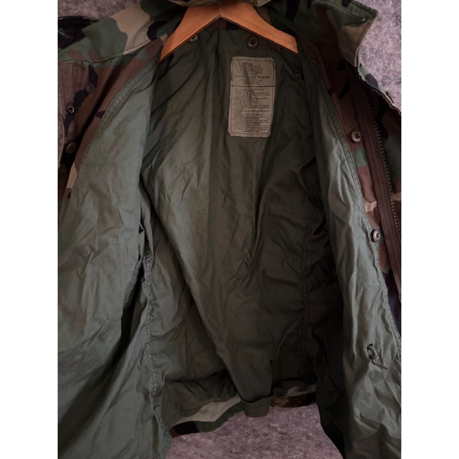 Vintage VINTAGE USGI M-65 BDU Field Coat Jacket Short Medium Woodland Army Camo Camouflage Jacket Mens Winter Overcoat Size US 31 - 5 Thumbnail
