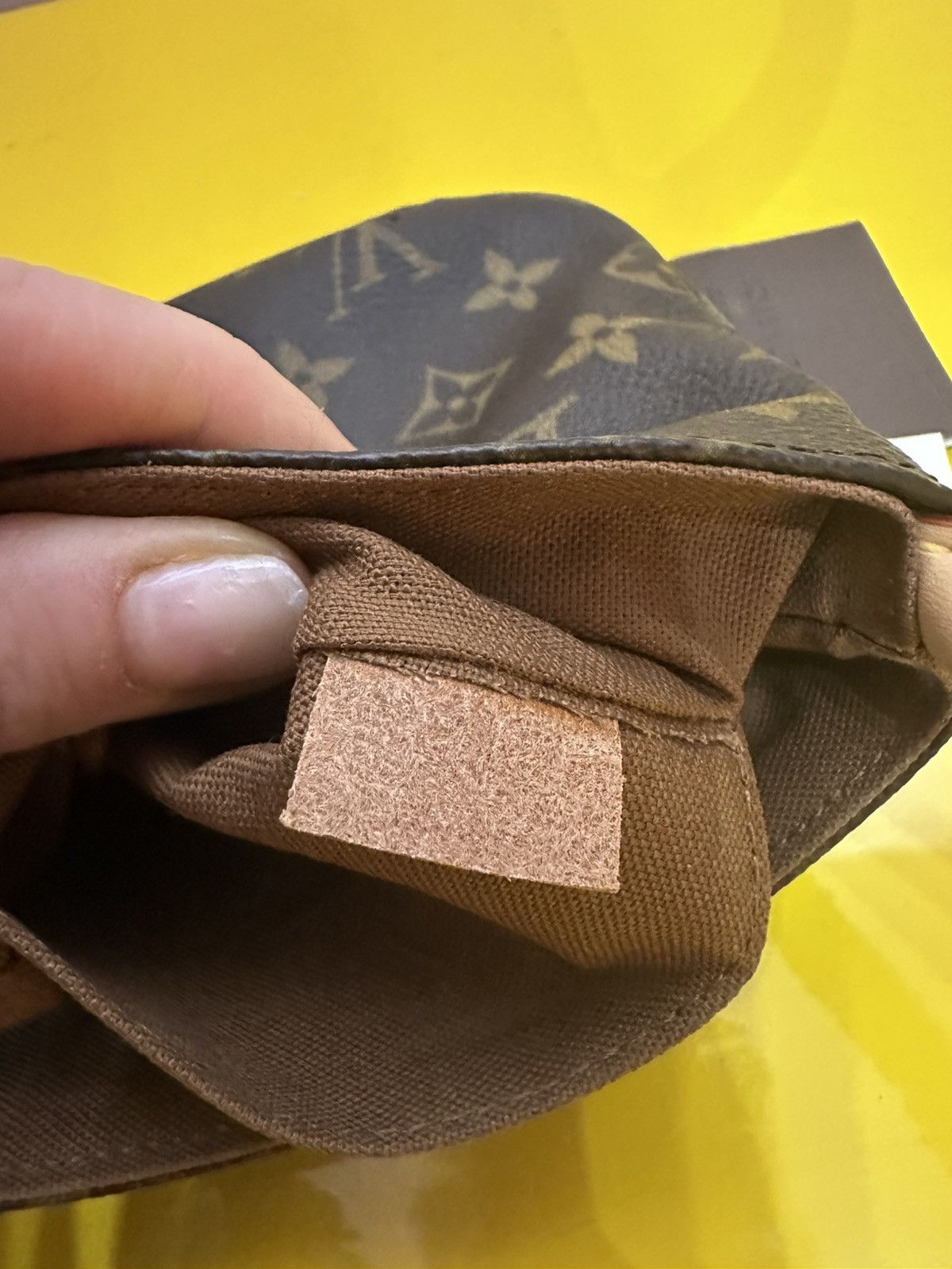 Louis Vuitton Louis Vuitton x Comme des Garçons “Party” Shoulder Bag Size ONE SIZE - 6 Thumbnail