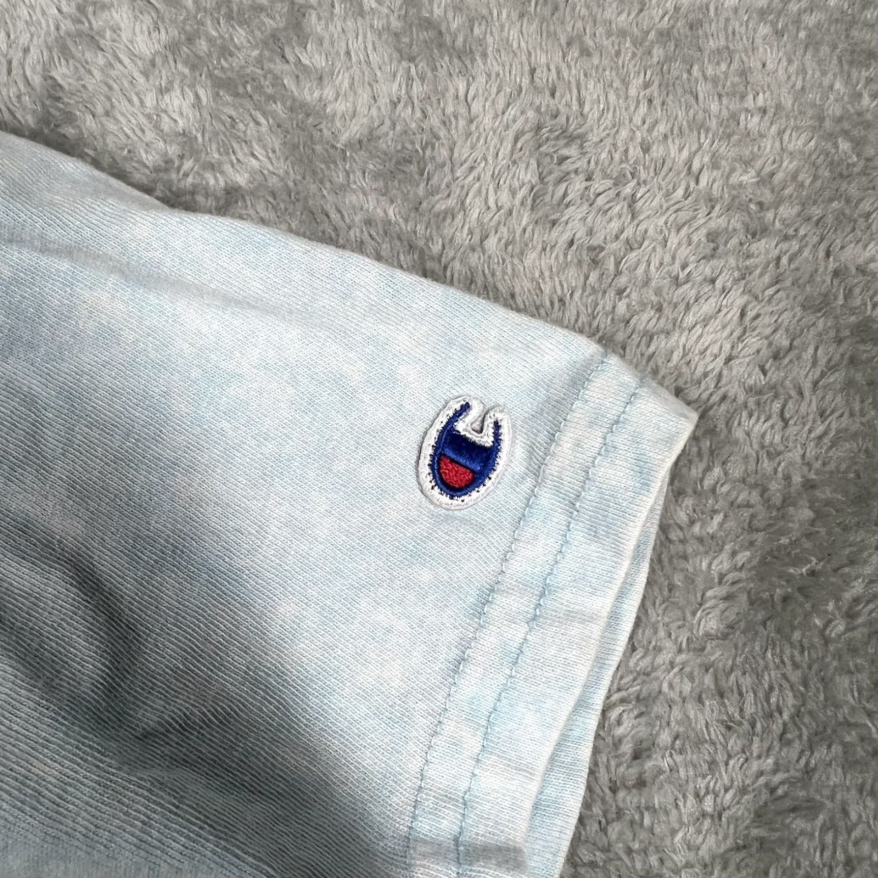 Champion Champion Shirt Mens Small Light Blue Tie Dye Crewneck 90s Logo T-Shirt Size US S / EU 44-46 / 1 - 3 Thumbnail