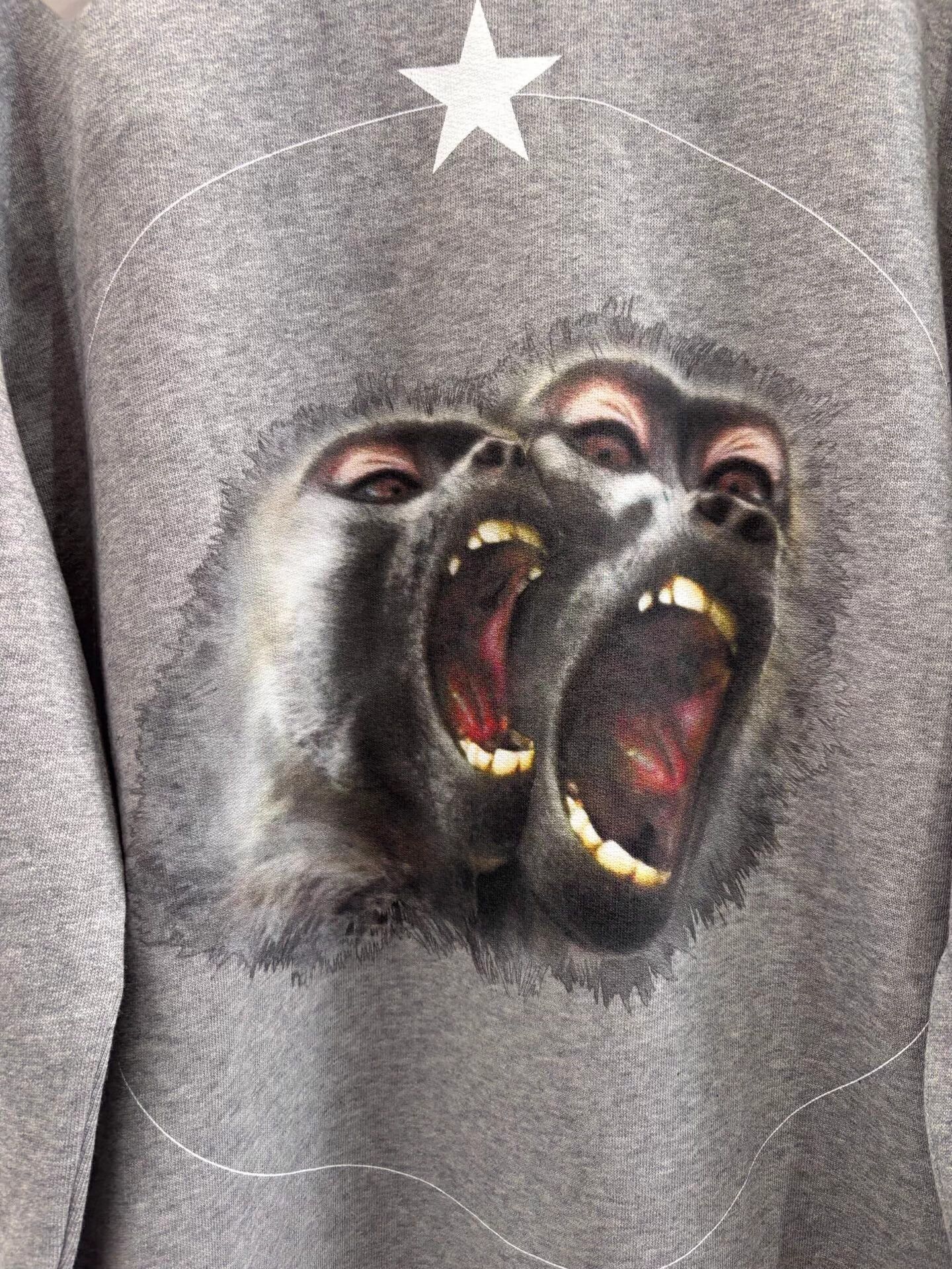 Givenchy Givenchy Li Yuchun roaring gorilla gray LS sweatshirt S Size US S / EU 44-46 / 1 - 4 Thumbnail
