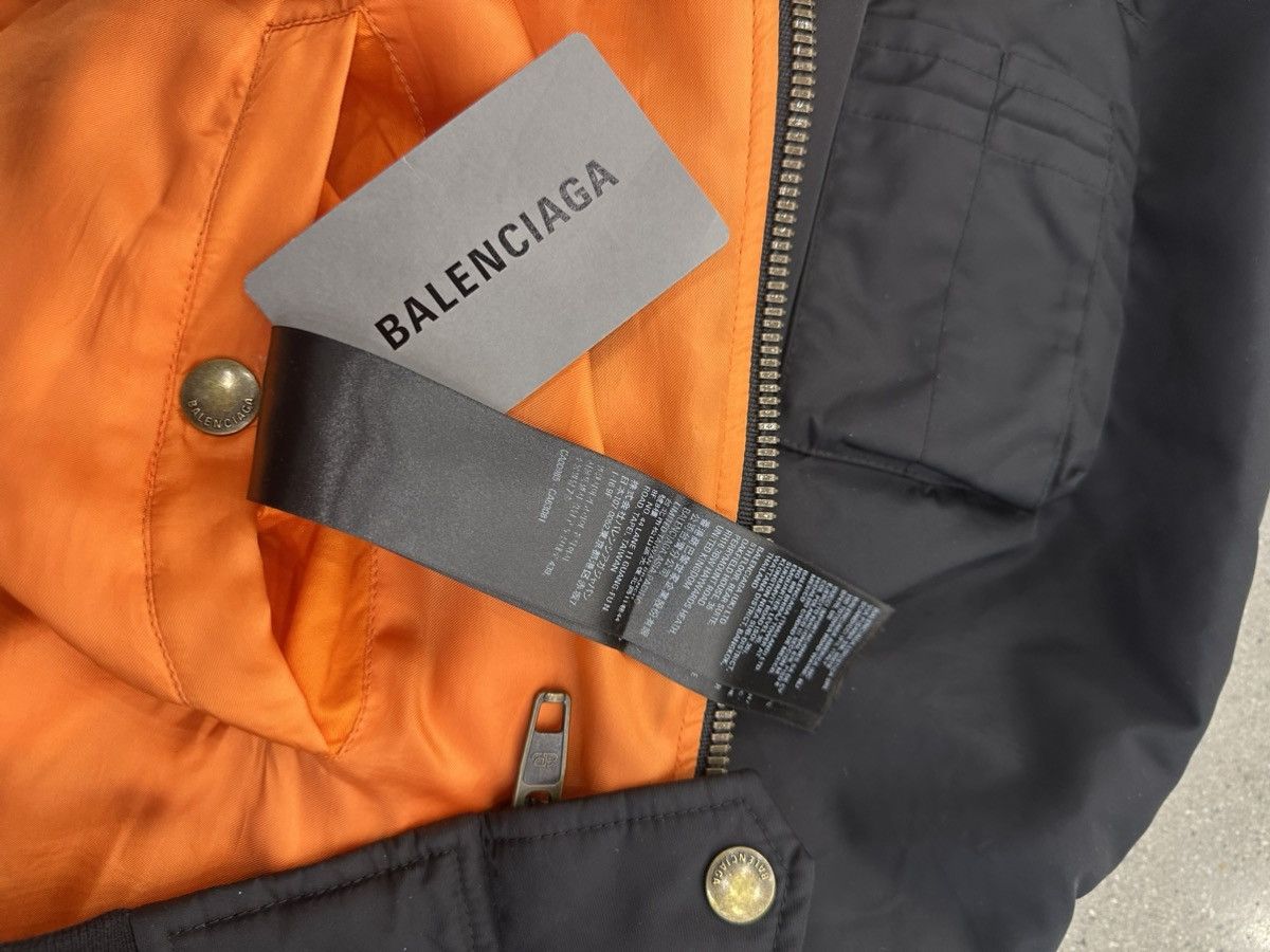 Balenciaga Balenciaga 3B Nylon Bomber SS22 Size US XL / EU 56 / 4 - 7 Thumbnail