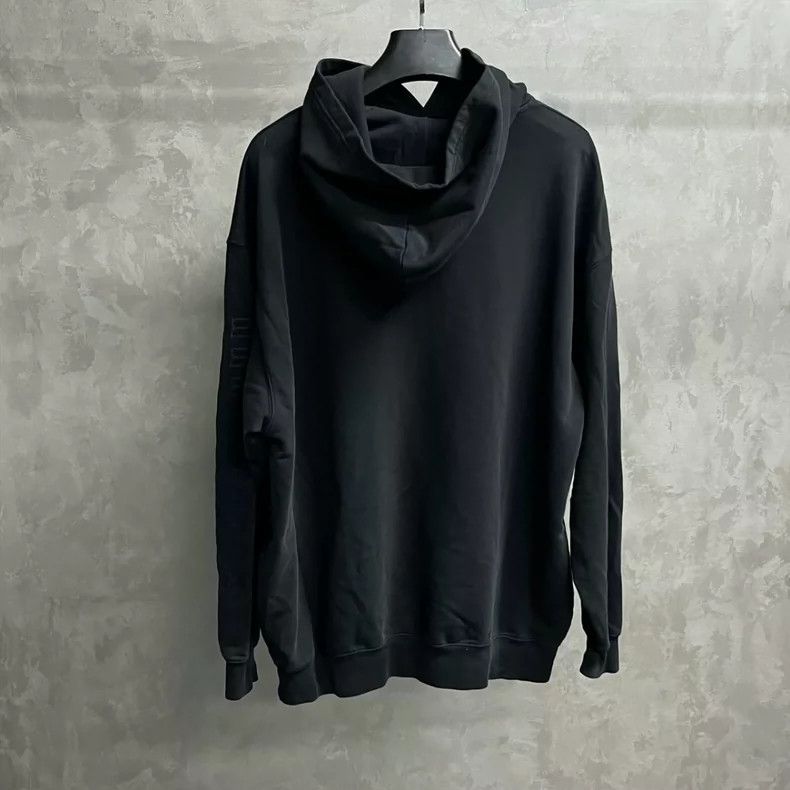 Balenciaga Balenciaga Black solid lock embroidered logo hoodie Size US L / EU 52-54 / 3 - 1 Thumbnail