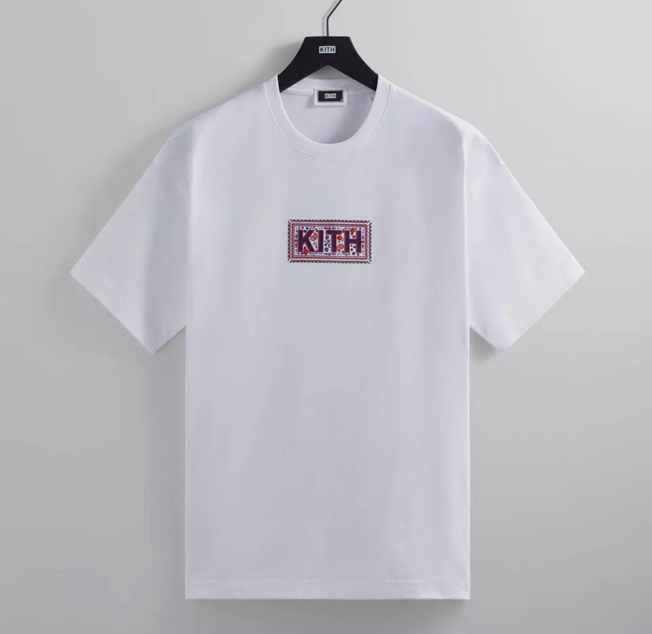 ☆ KITH script needle print tee Tシャツ ☆ Kith Script Needlepoint Logo Tee Sandrift Size XXL T-Shirt