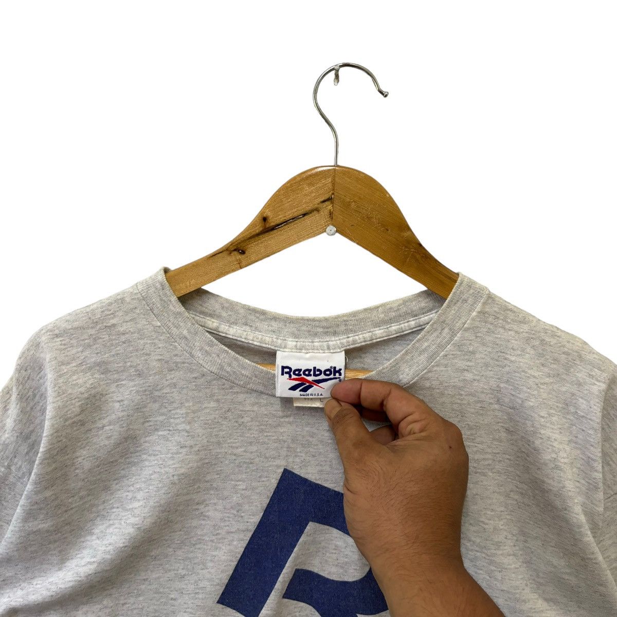 Reebok × Vintage Vintage Reebok Big Logo Spell Out Tshirt Size US L / EU 52-54 / 3 - 4 Thumbnail