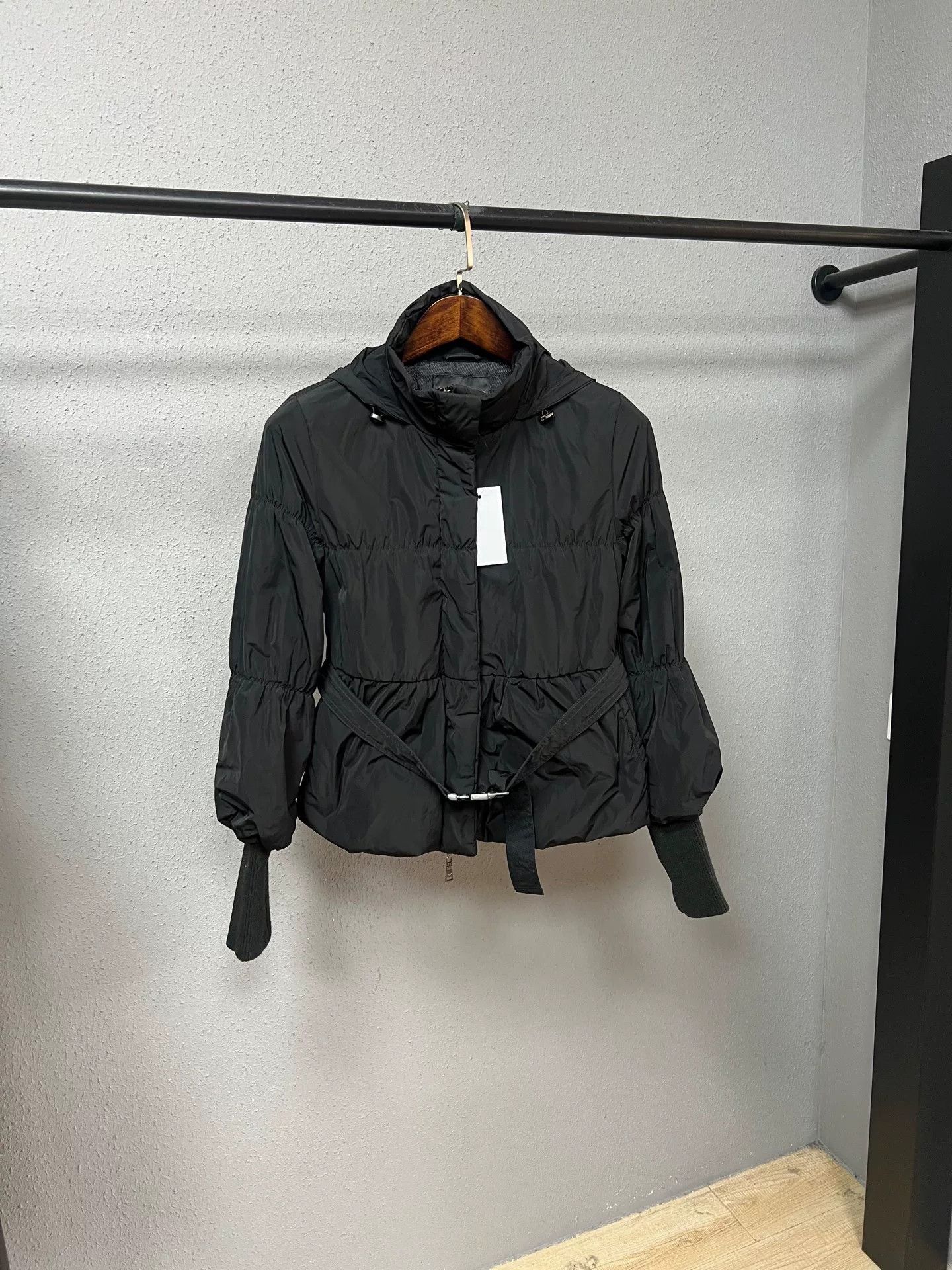 Emporio Armani Emporio Armani Down Jacket with Hood Size US L / EU 52-54 / 3 - 1 Thumbnail
