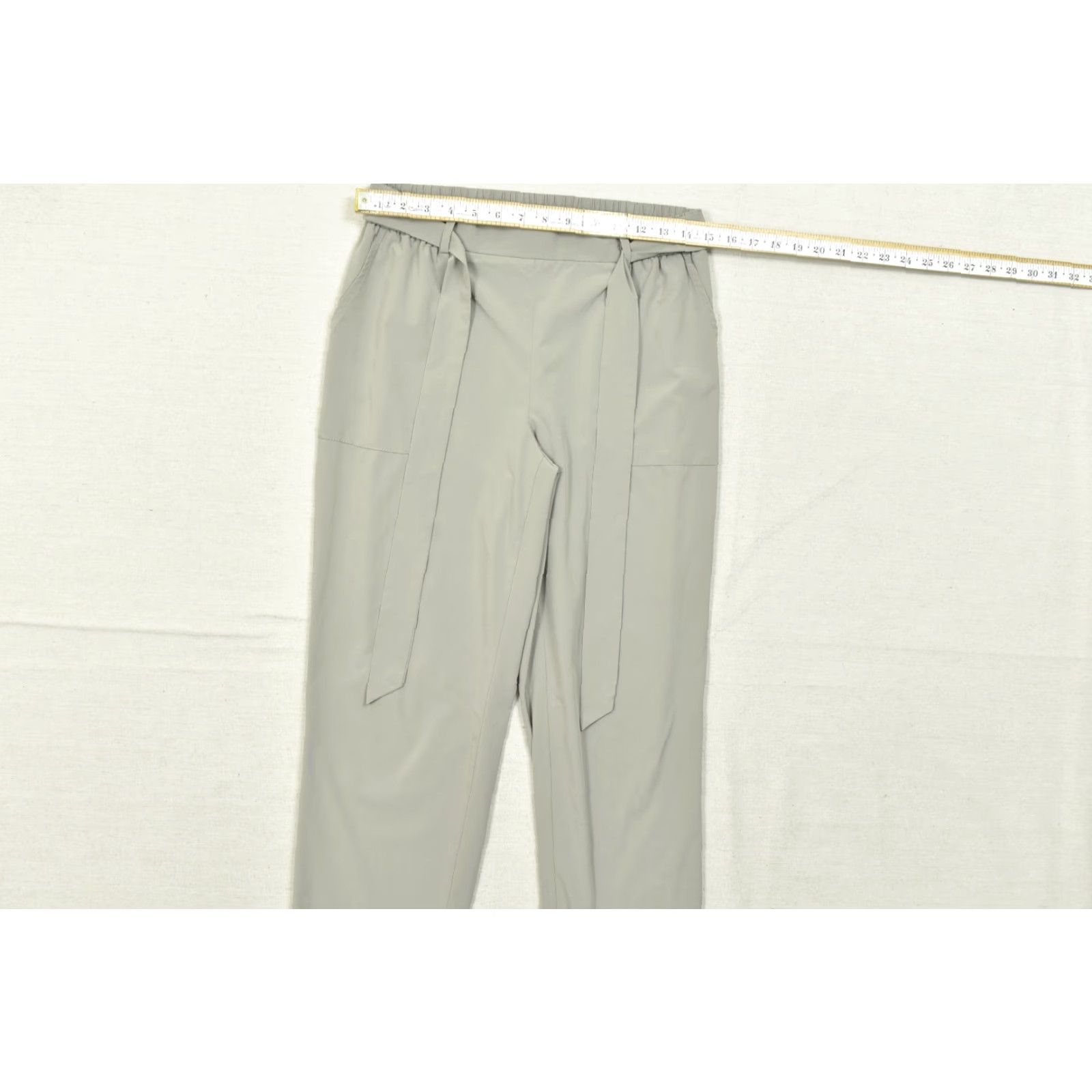 Banana Republic Banana Republic Women's Gray Belted Tapered Elastic Waist Pants M Polyester Dress Pants Size 32" / US 10 / IT 46 - 3 Thumbnail