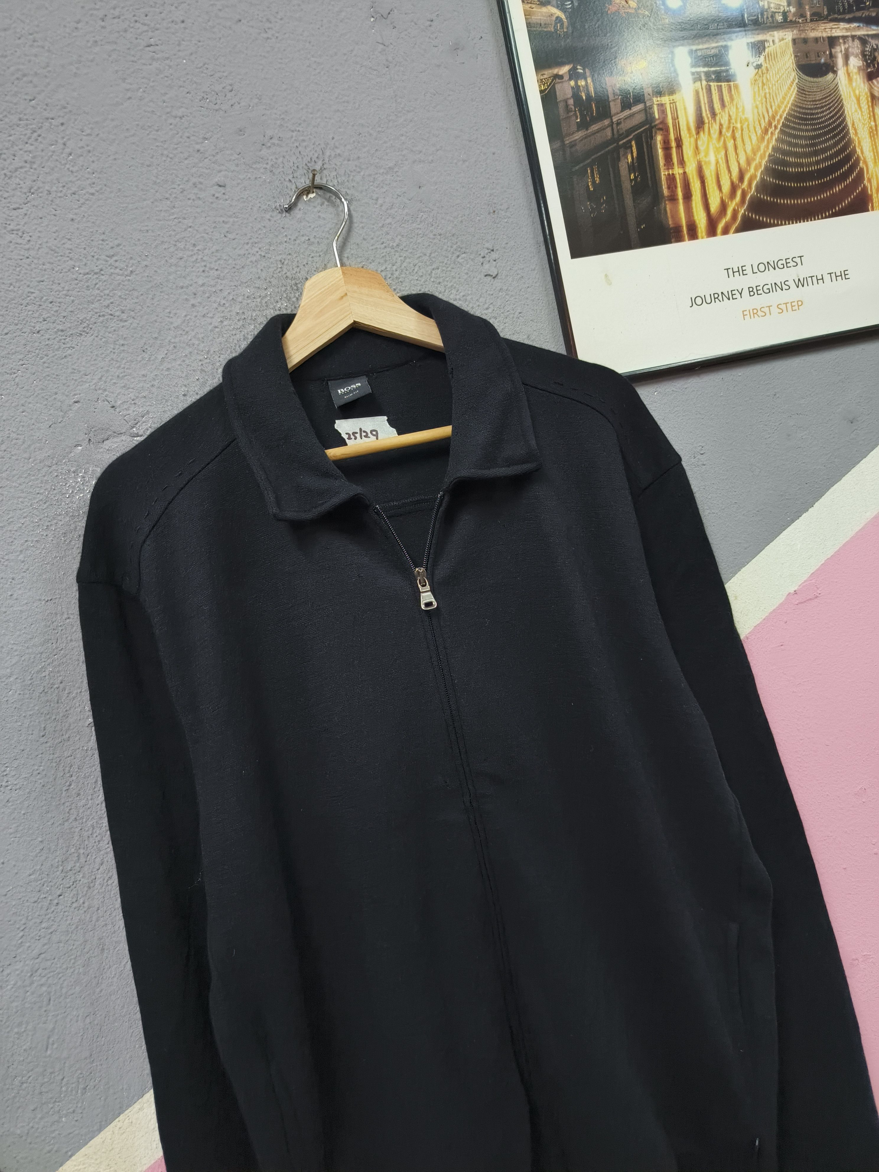 Hugo Boss Hugo Boss slim fit knit jacket sweater Size US XL / EU 56 / 4 - 2 Thumbnail