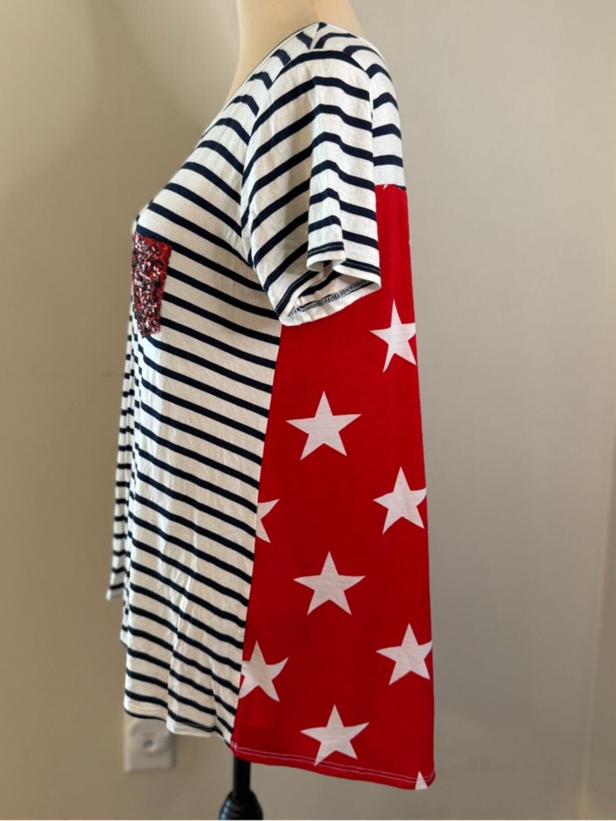 Other Giddy Up Glamour red white blue star stripe sequin top SZ M Size M / US 6-8 / IT 42-44 - 3 Thumbnail