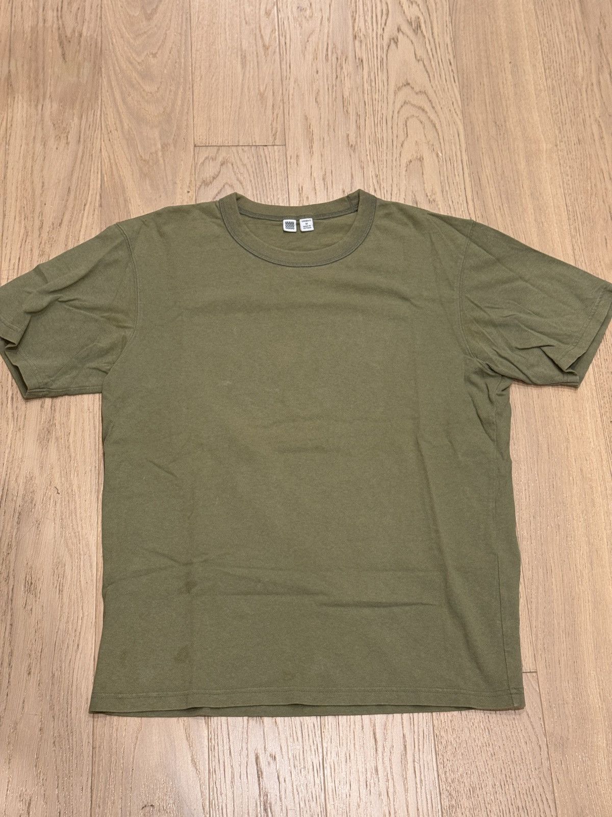 Uniqlo Uniqlo U Basic Light Green T Shirt Size US M / EU 48-50 / 2 - 1 Thumbnail