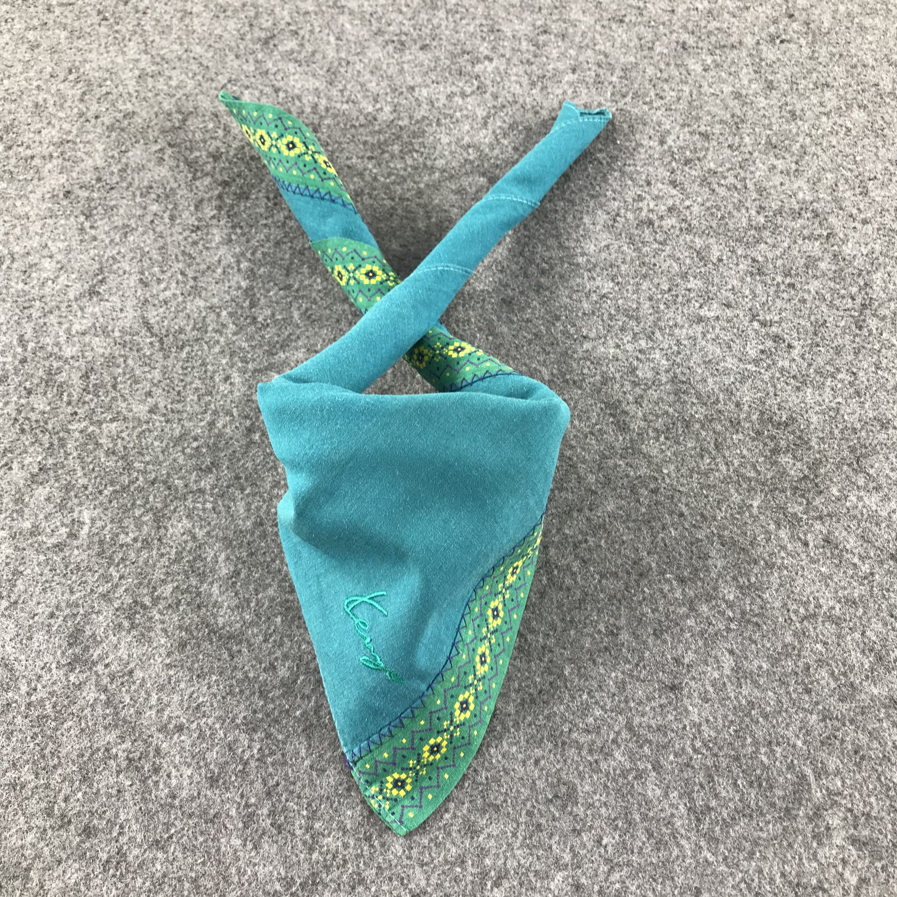Japanese Brand Kenzo Handkerchief Neckerchief Bandana H262 Size ONE SIZE - 2 Thumbnail
