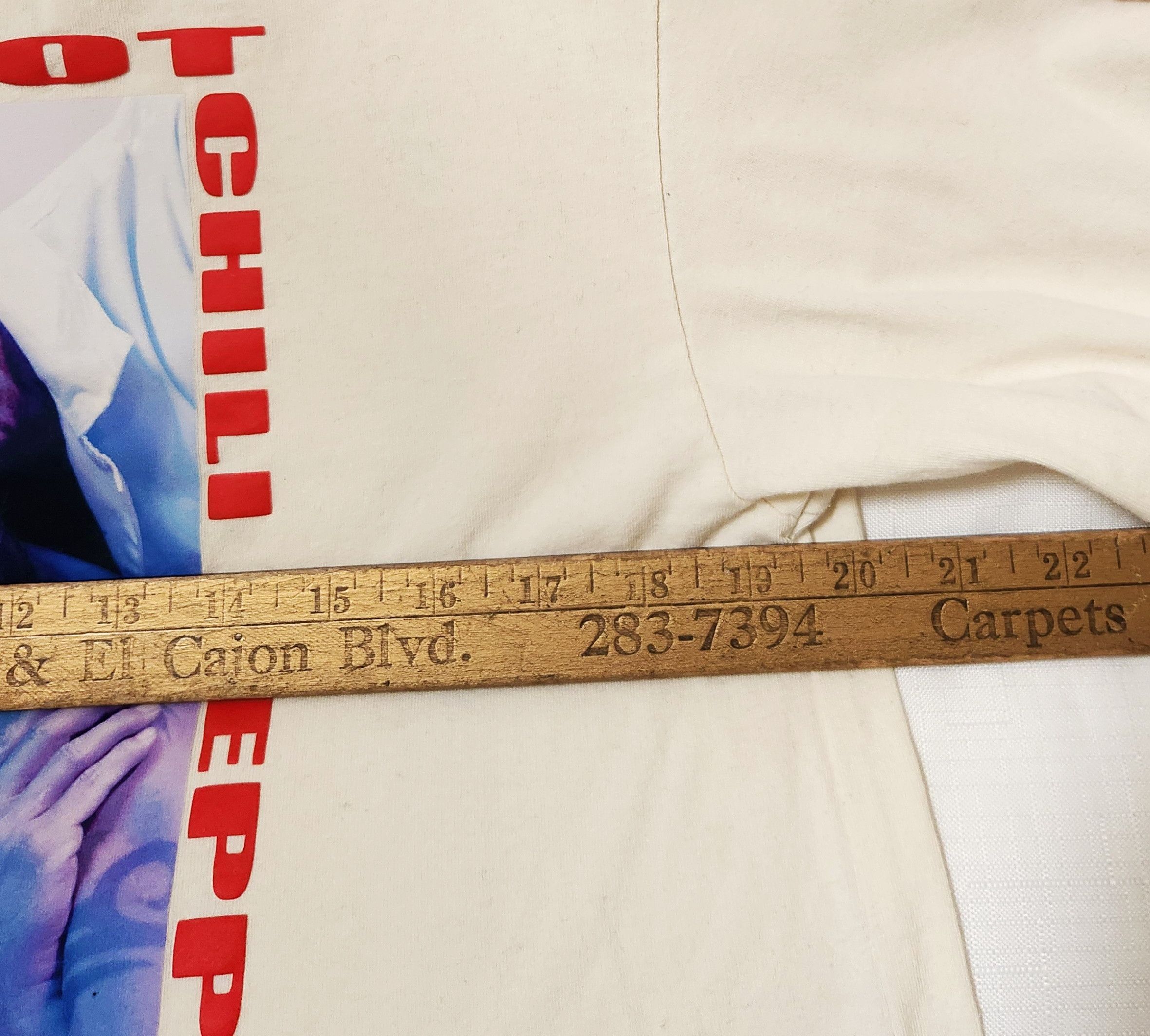 Band Tees Red Hot Chilli Peppers Small Beige Unlimited Love World Tour Size US S / EU 44-46 / 1 - 7 Thumbnail