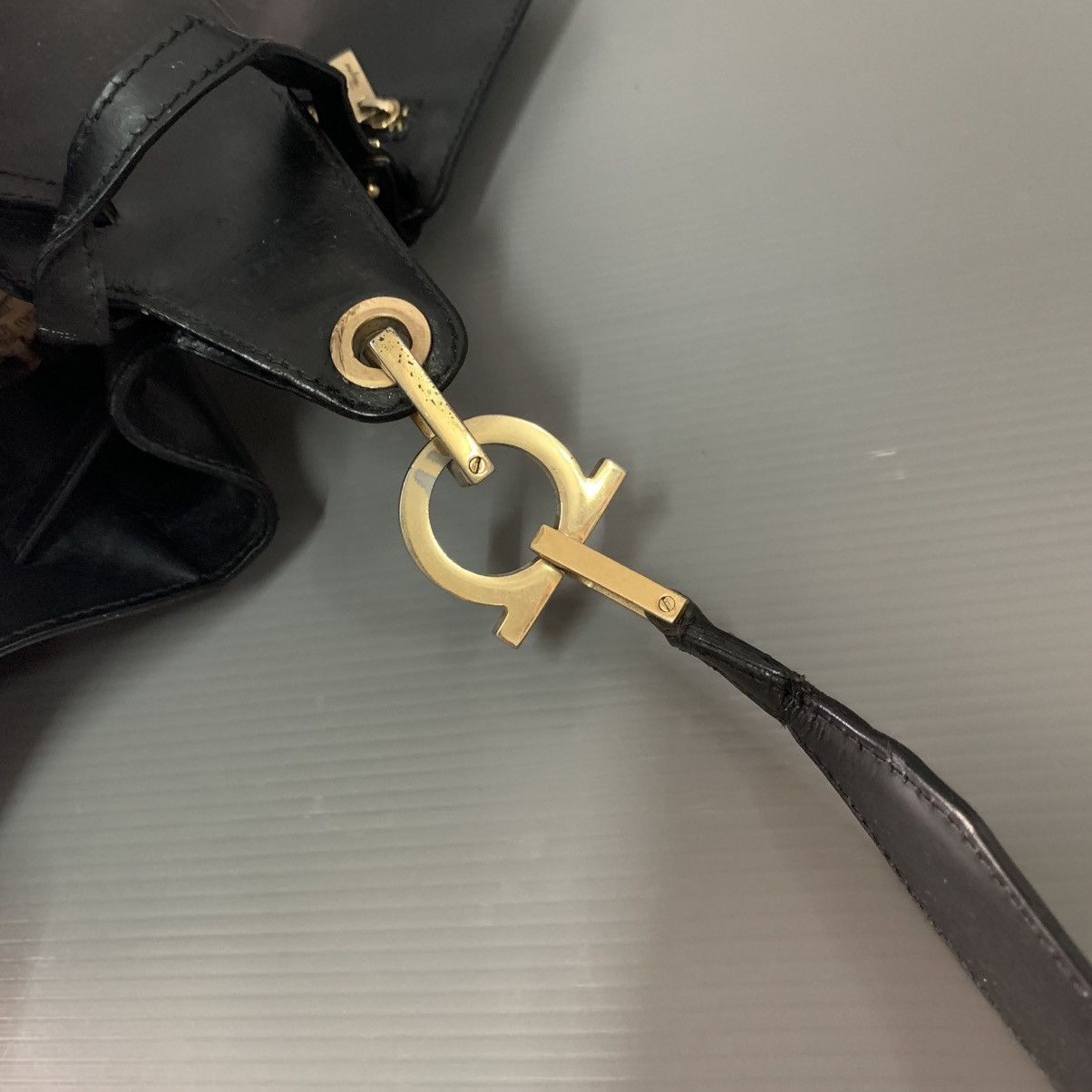 Salvatore Ferragamo Salvatore Ferragamo Black Bucket Bag Size ONE SIZE - 8 Thumbnail
