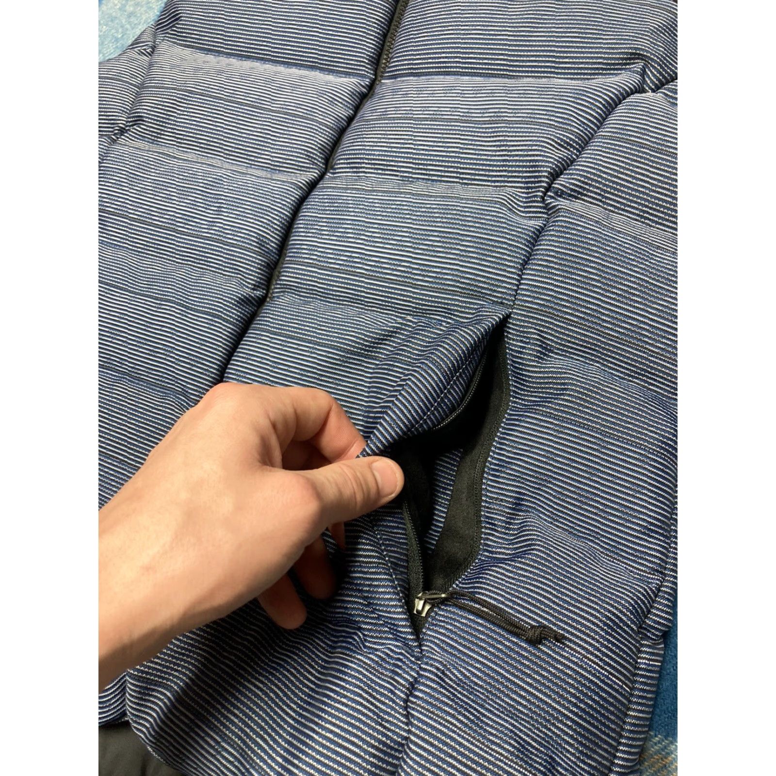 The North Face VINTAGE The North Face 700 Goose Down Vest Women Medium Puffer Jacket Winter blue 3m design Mens Womens Size M / US 6-8 / IT 42-44 - 6 Thumbnail