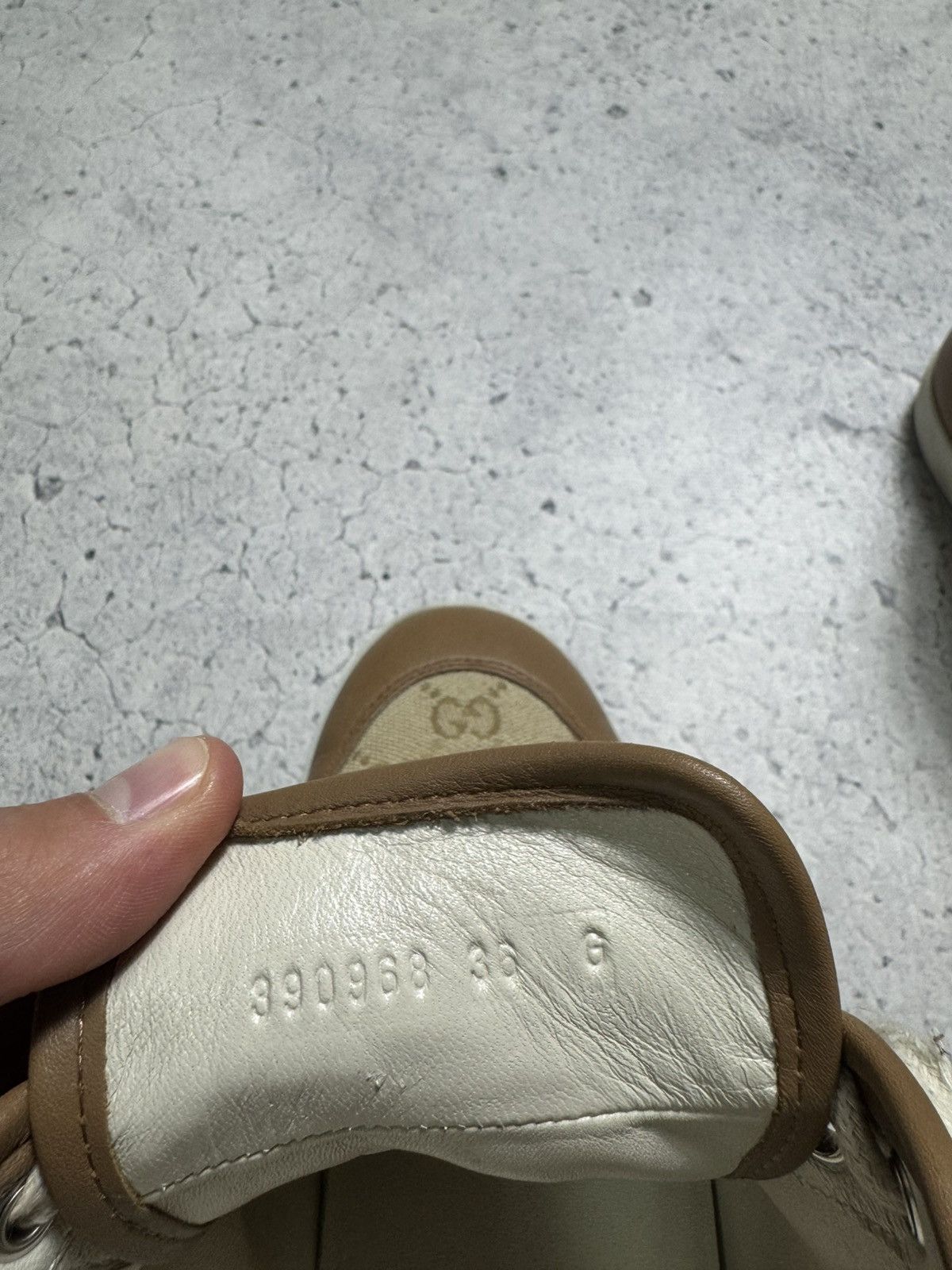 Gucci GG Gucci Monogram Luxury High Top Sneaker Vintage Size 36 Size US 6 / IT 36 - 11 Thumbnail