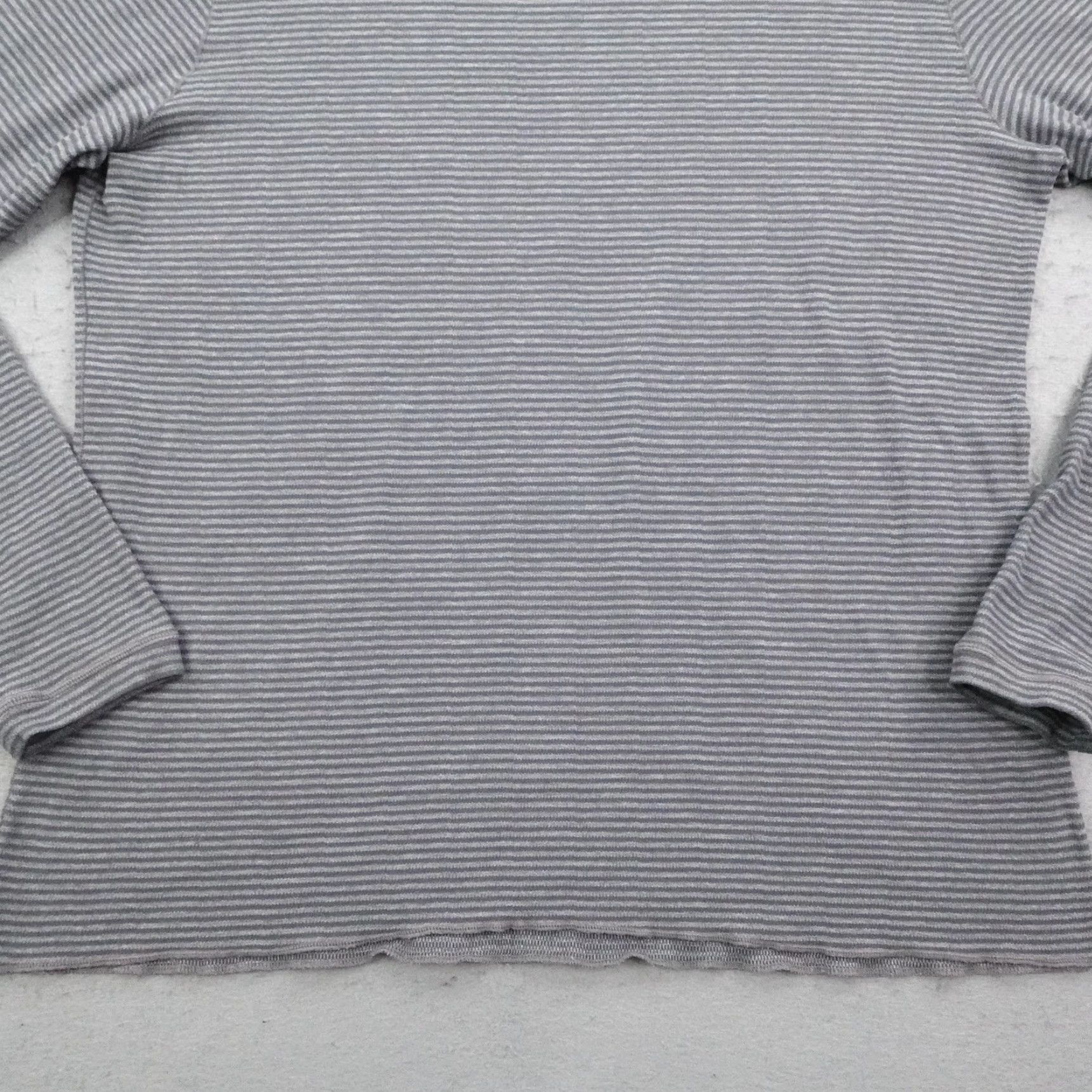 Lululemon Lululemon Sweater Mens Large Gray Stripes Crewneck Pullover Knit Shirt Warmup Shirt Size US L / EU 52-54 / 3 - 3 Thumbnail