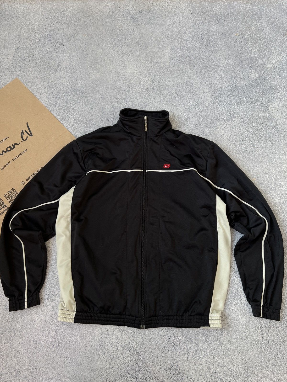 Nike × Vintage Vintage 90s Nike Zip Sweatshirt Size US L / EU 52-54 / 3 - 5 Thumbnail
