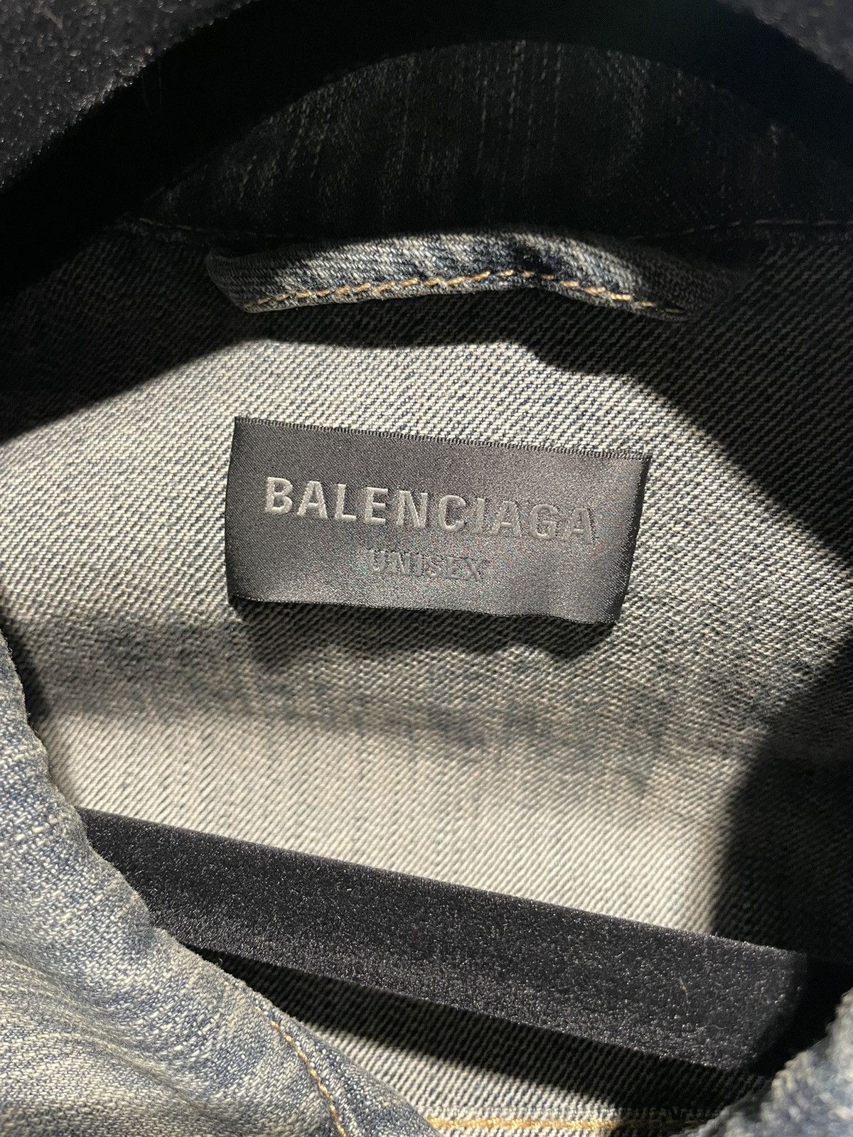 Balenciaga Logo-detailed button-up denim jacket Size US XL / EU 56 / 4 - 7 Thumbnail