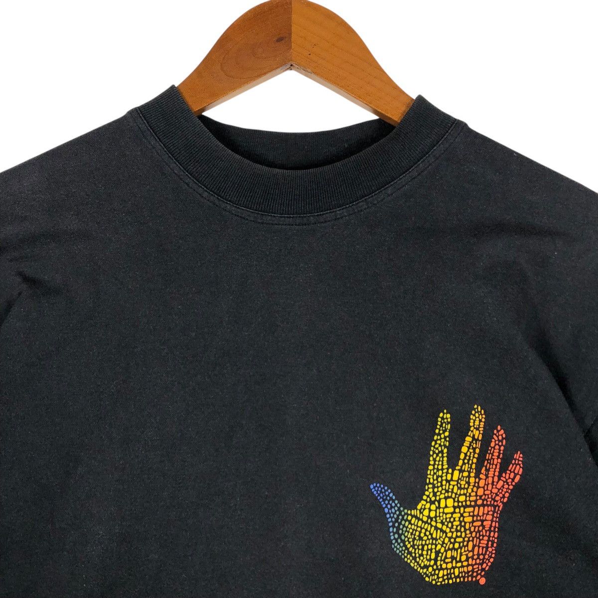 Body Glove BODY GLOVE Vintage Rainbow Big Logo T-Shirt Size US L / EU 52-54 / 3 - 3 Thumbnail