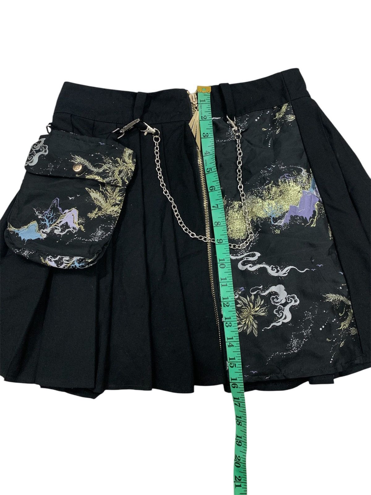 Japanese Brand Asymmetric mode center zip-up pleated skirt Size 27" / US 4 / IT 40 - 6 Thumbnail