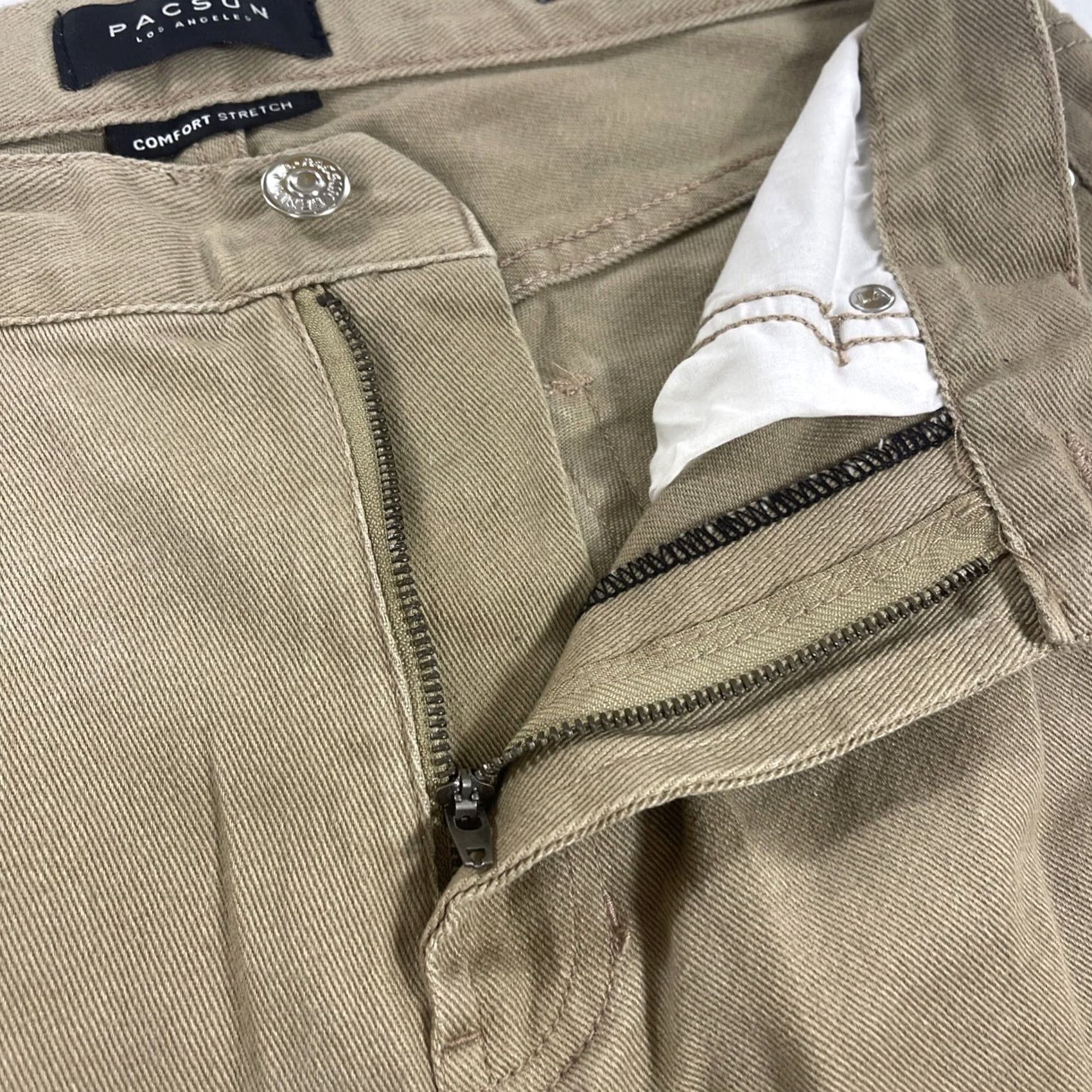 Pacsun Pacsun Slim Khaki Pants Mens 31x32 Comfort Stretch Straight 5-Pocket Beig e Conservative, Flat Front, Regular Size, Cotton-Polyester, 31x32, Pants Size US 31 - 6 Thumbnail