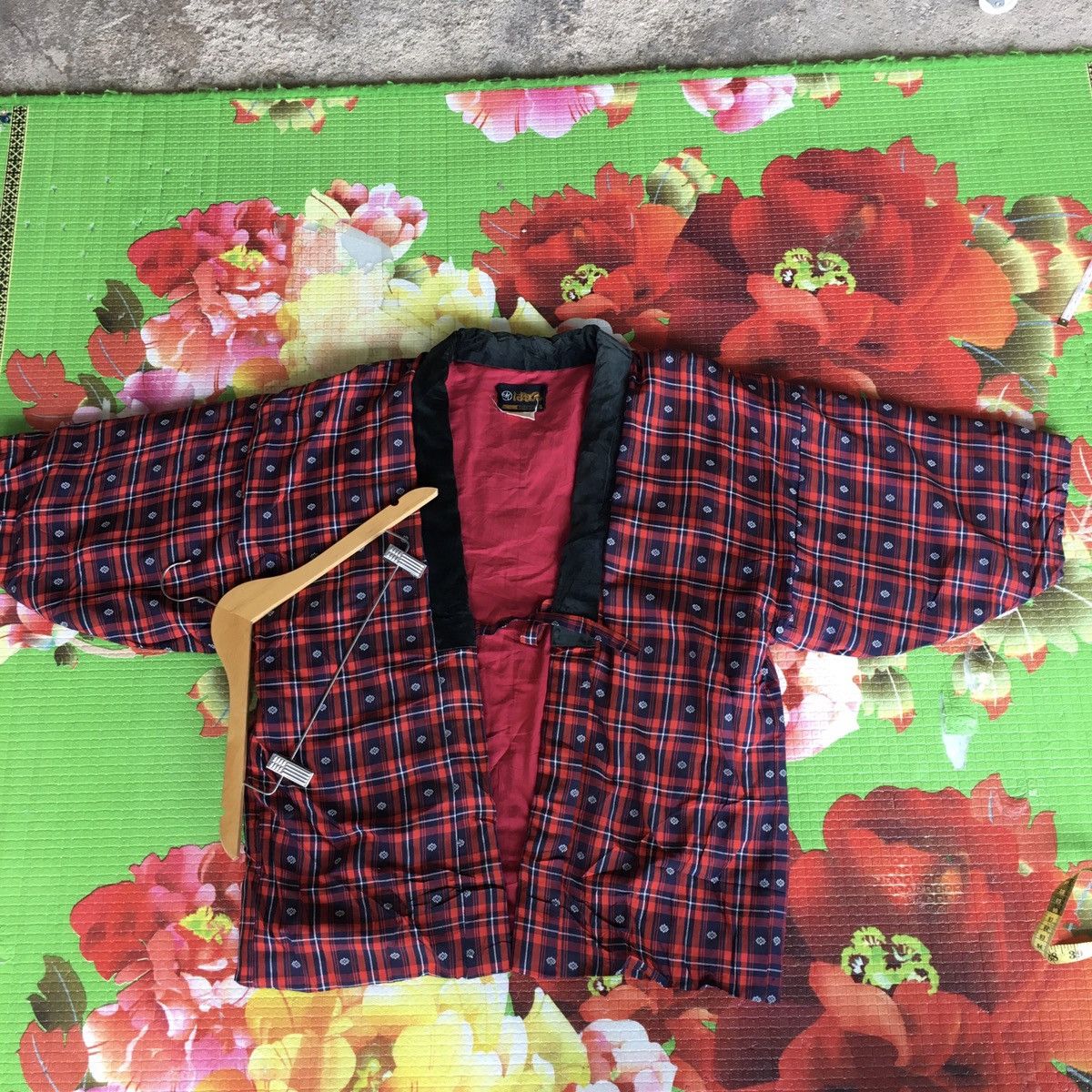 Vintage vintage kimono hanten warm padded size M Size US M / EU 48-50 / 2 - 1 Thumbnail
