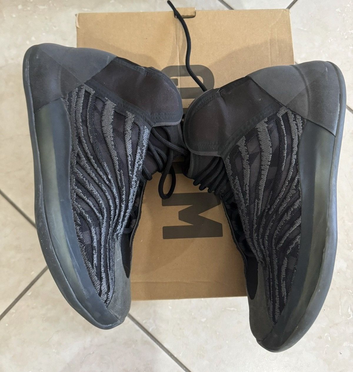 Yeezy Adidas Yeezy QNTM onyx Size US 11 / EU 44 - 1 Thumbnail