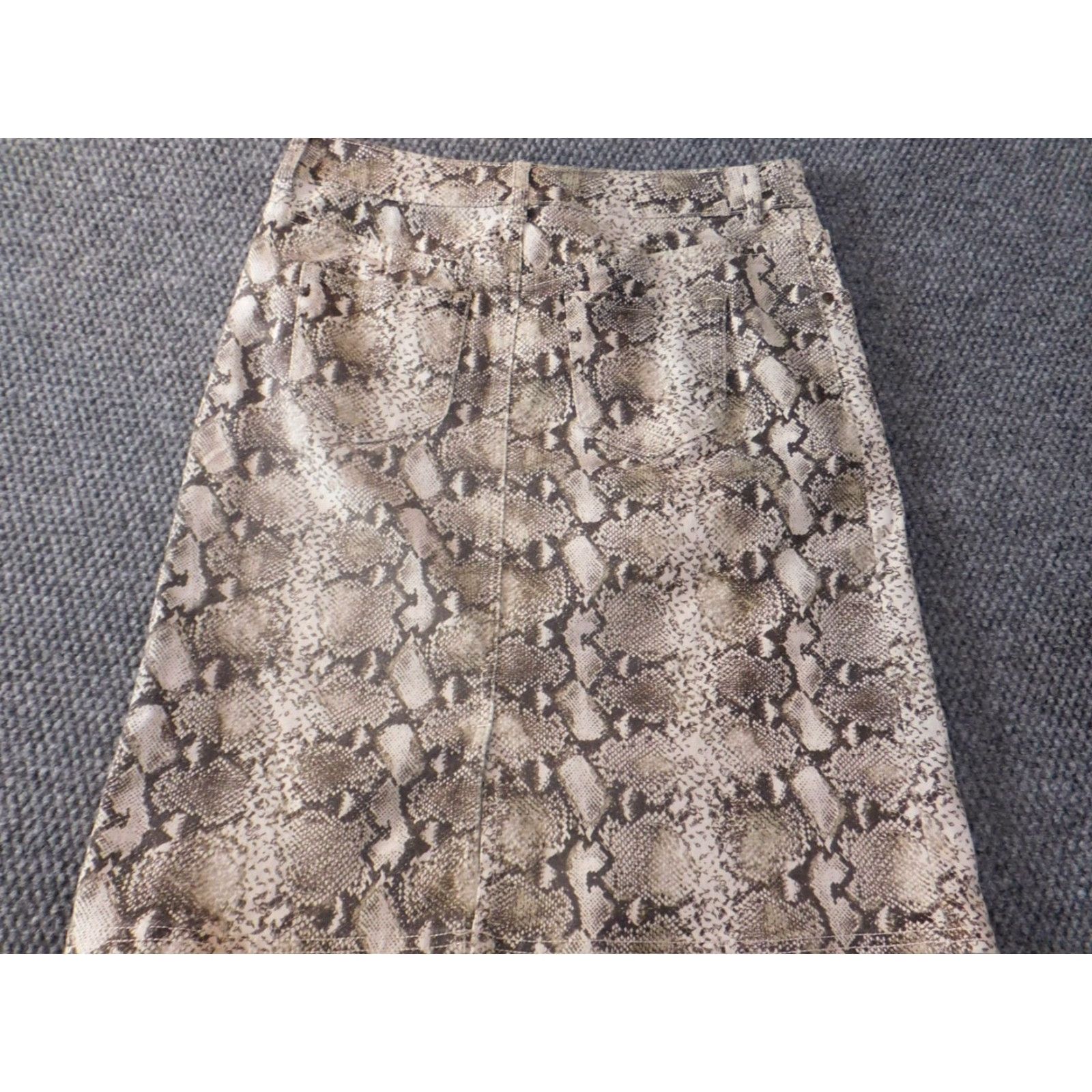 Vintage Chico's Skirt A-Line Women 0 Beige Animal Print Snake Brand: Chico's Size 0 Knee Length Ruffle Lined Size 25" / US 0 / IT 36 - 7 Thumbnail