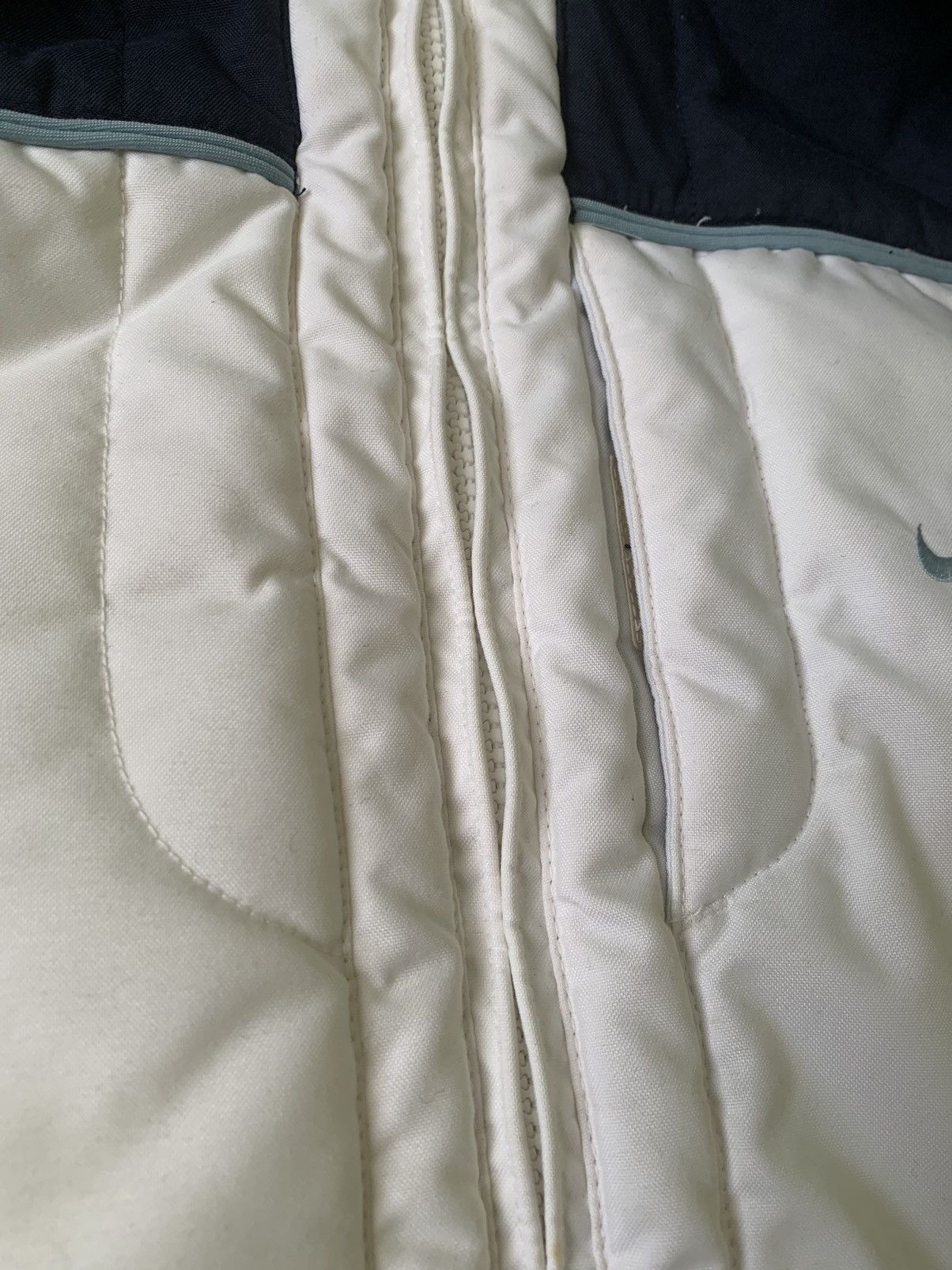 Nike Vintage Nike Y2K Winter Jacket White/Blue 90s Boxy Size US M / EU 48-50 / 2 - 7 Thumbnail