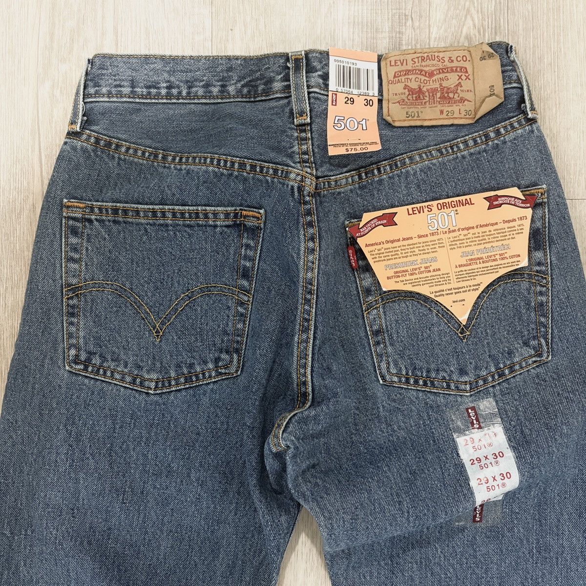 Levi's × Vintage Vintage NWT Levi’s 501 Button Fly Jeans Size 27" / US 4 / IT 40 - 3 Thumbnail