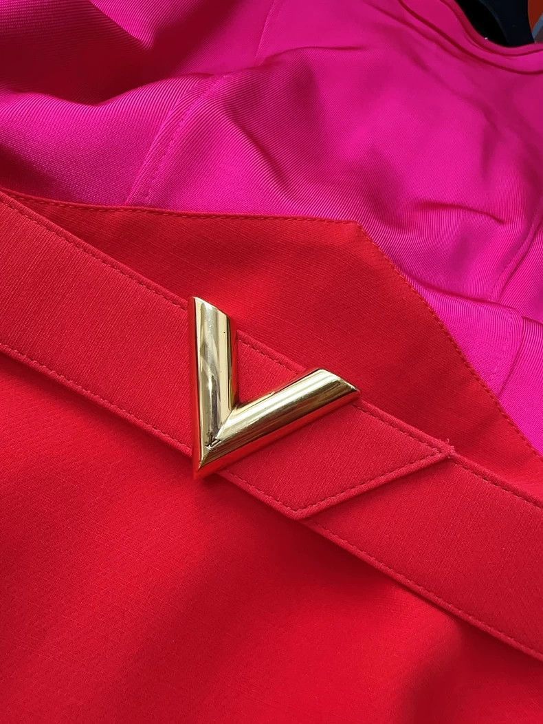 Louis Vuitton Louis Vuitton Red Pink Fitted Dress with Belt- Size M / US 6-8 / IT 42-44 - 5 Thumbnail