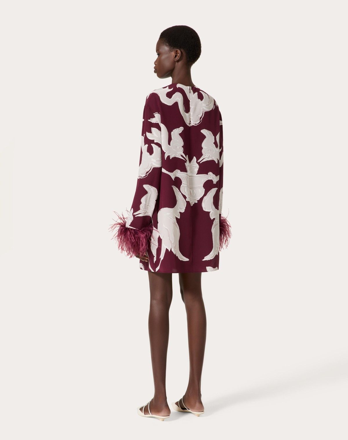 Valentino o1s1wg110525 Gryphon Allover Crepe Chine Dress in Multicolor Size M / US 6-8 / IT 42-44 - 4 Thumbnail