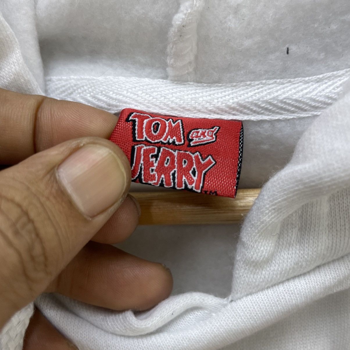 Disney 💥Tom And Jerry Big Logo Pullover Size US M / EU 48-50 / 2 - 4 Thumbnail
