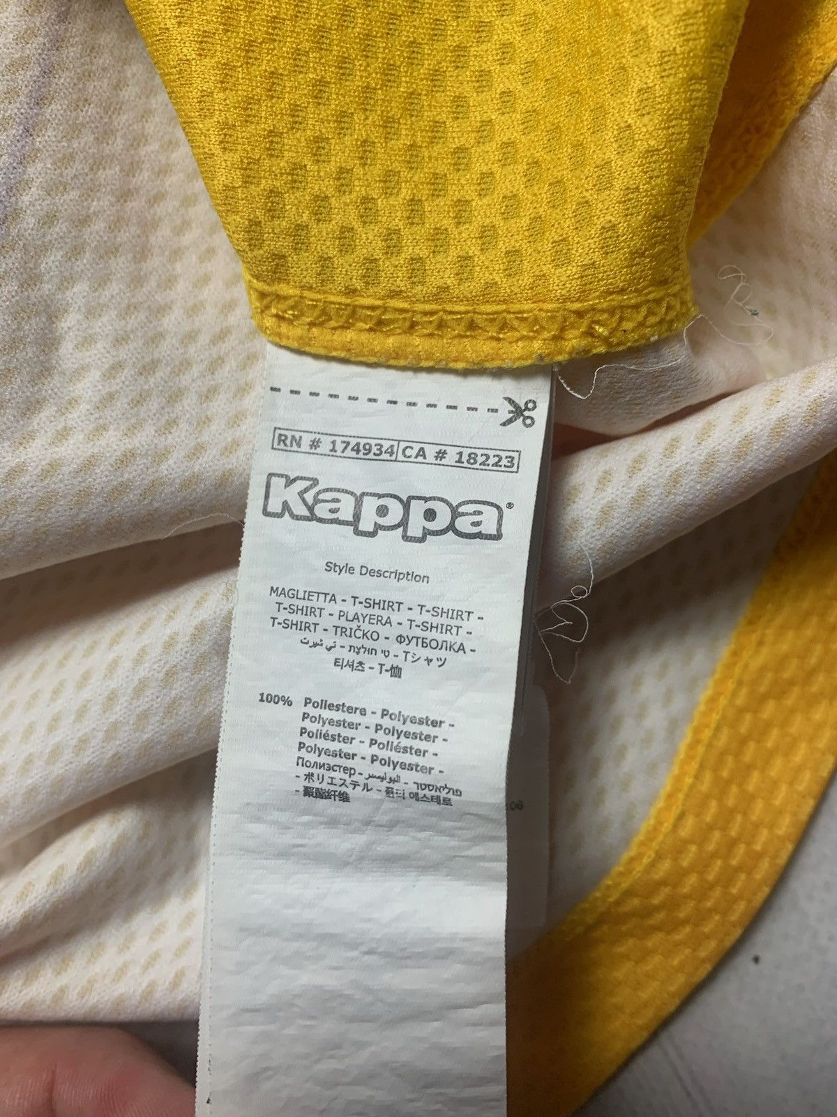 Vintage Vintage yellow Aston Villa soccer jersey Kappa M rare away Size US M / EU 48-50 / 2 - 4 Thumbnail