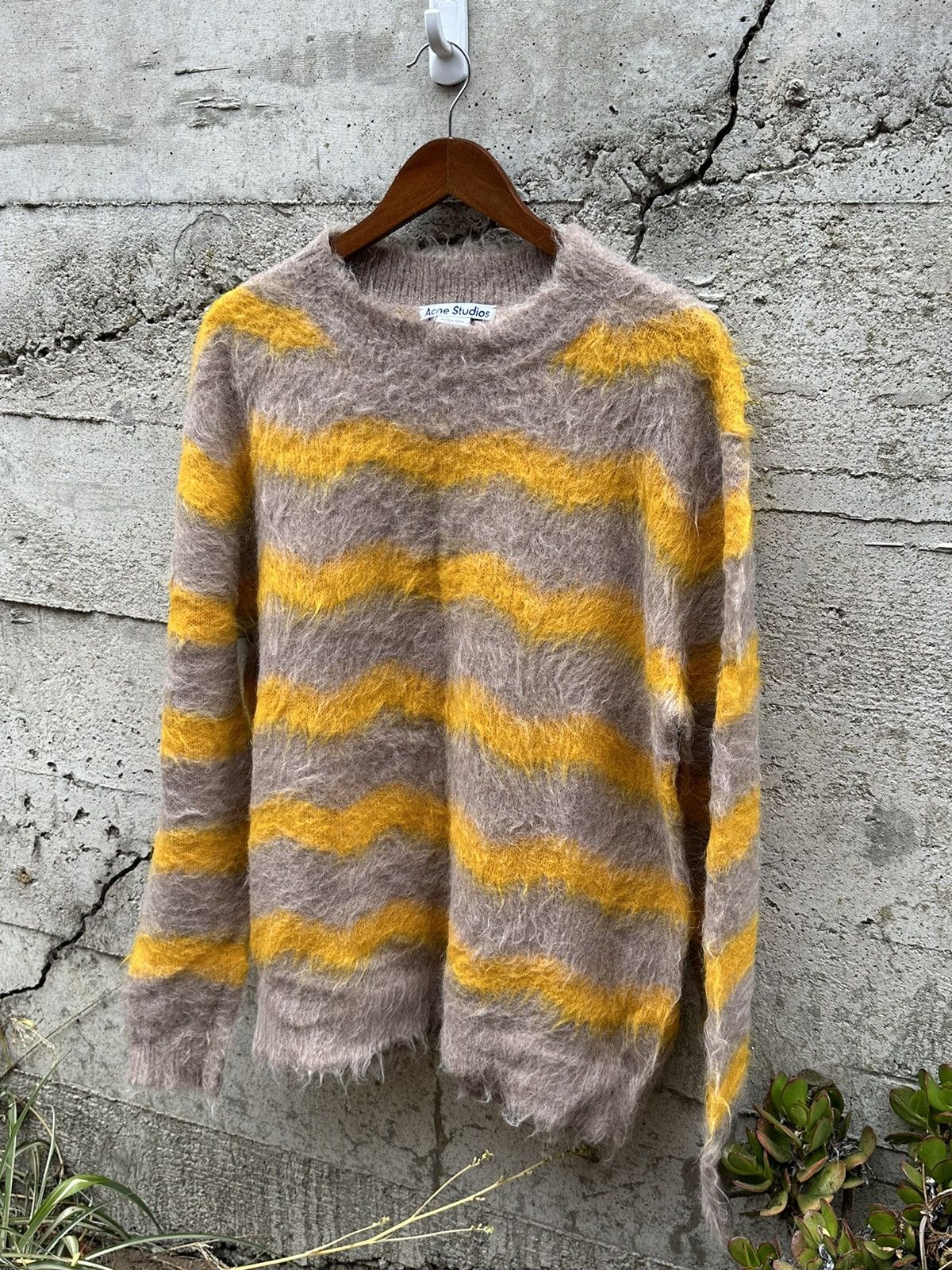 Acne Studios RARE GRAIL Acne Studios shaggy swirl mohair sweater Size US S / EU 44-46 / 1 - 1 Thumbnail