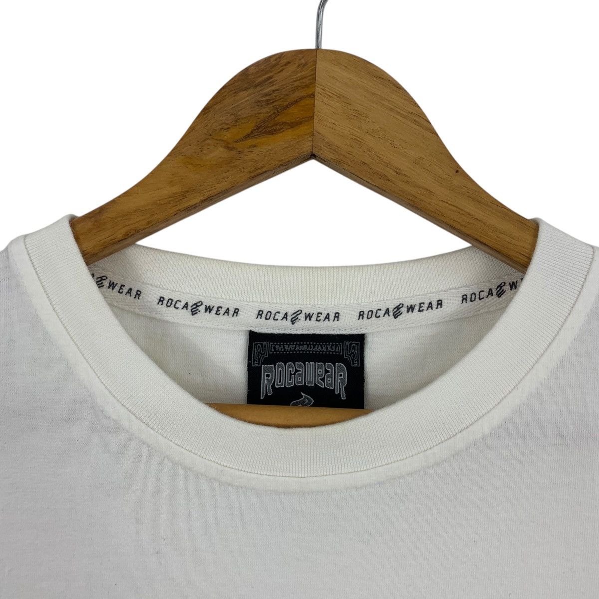 Rocawear × Vintage Vintage ROCAWEAR Script hip hop baggy white tee Size US XXL / EU 58 / 5 - 5 Thumbnail