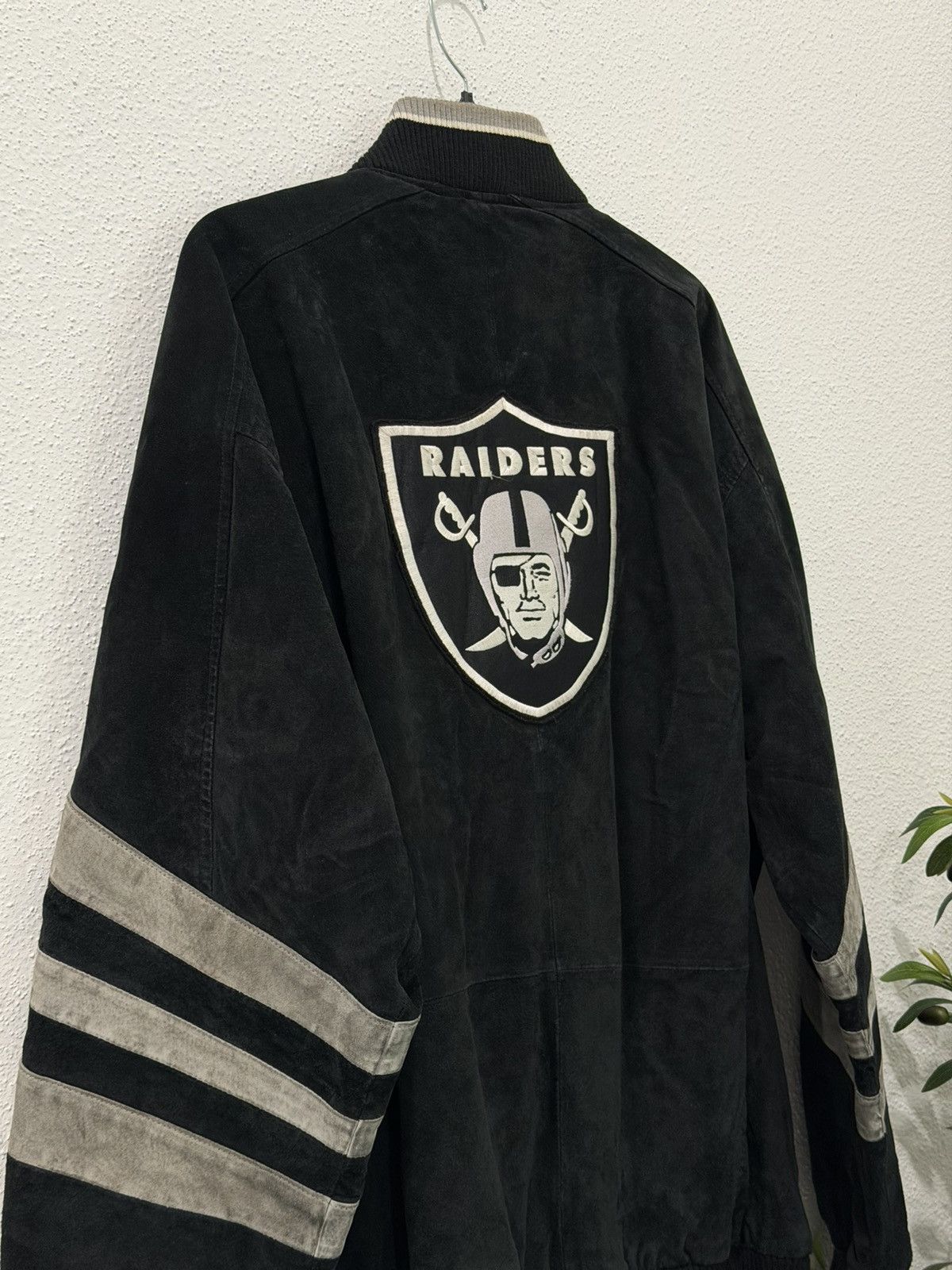 NFL Vintage Y2K Oakland Raiders Varsity Suede Leather Jacket L Size US L / EU 52-54 / 3 - 4 Thumbnail
