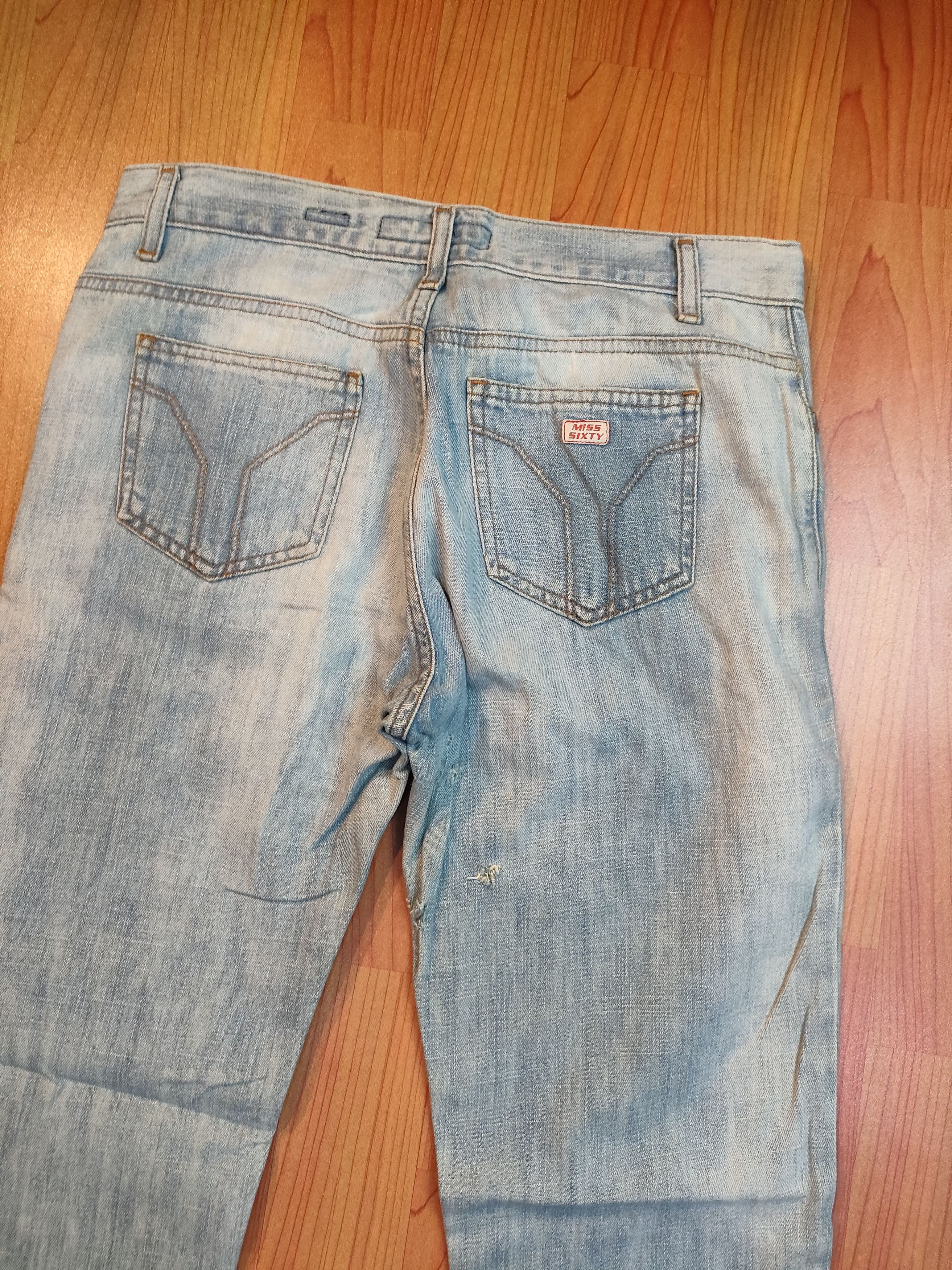 Miss Sixty Distressed Miss Sixty Flare Jeans Size 28" / US 6 / IT 42 - 2 Thumbnail