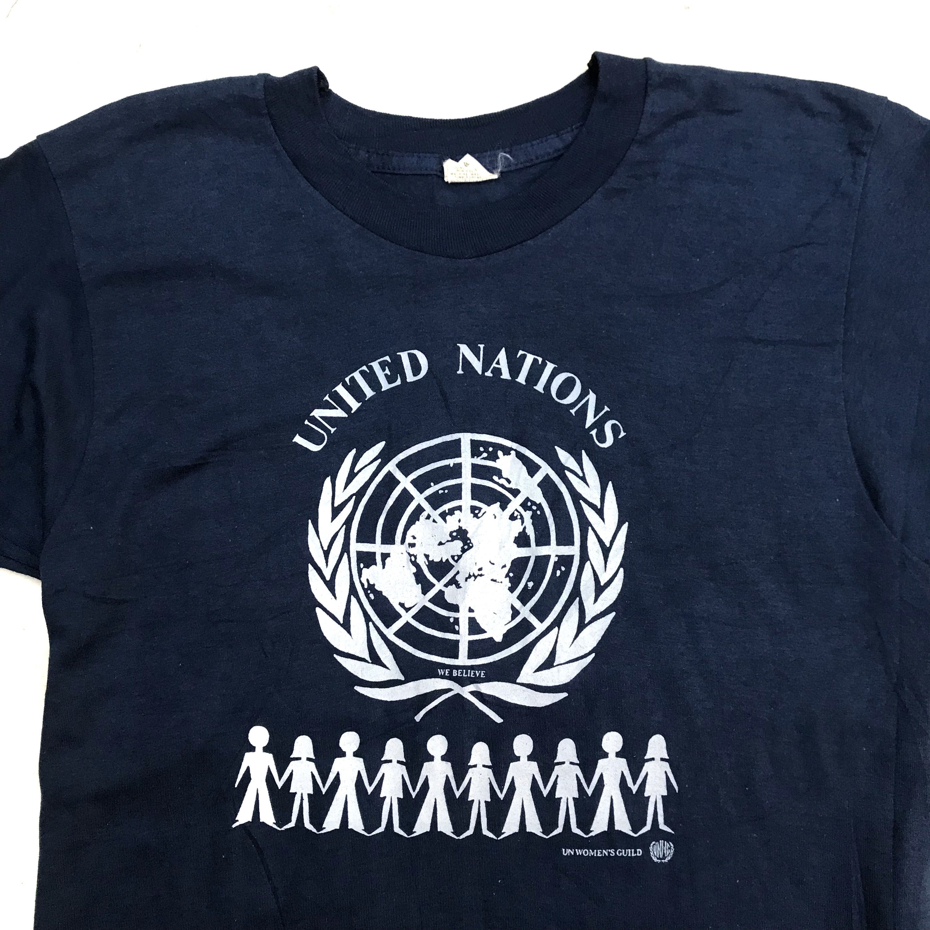 Vintage Vintage 90s Tshirt United Nations 50:50 Material Single stit Size US M / EU 48-50 / 2 - 2 Thumbnail