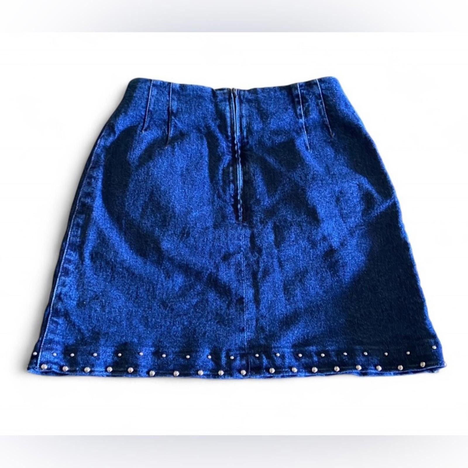 Designer Vintage Vertigo Paris Denim Blue Mini Skirt Womens Size 4 Size 27" / US 4 / IT 40 - 2 Thumbnail
