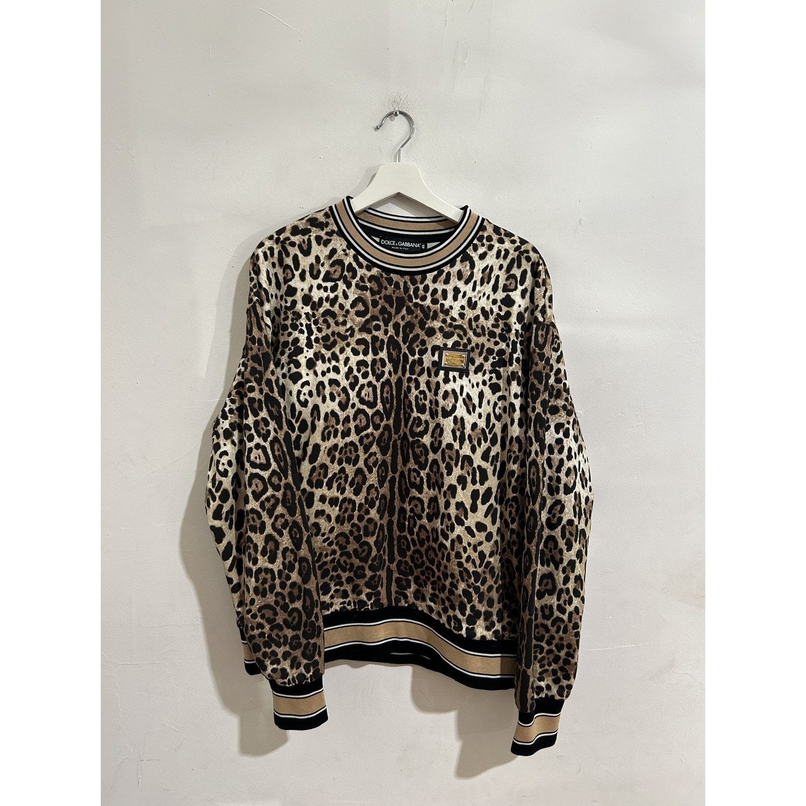 Dolce & Gabbana DOLCE & GABBANA LEOPARD PRINT CREW NECK SWEATSHIRT SIZE 48 Size US M / EU 48-50 / 2 - 1 Thumbnail