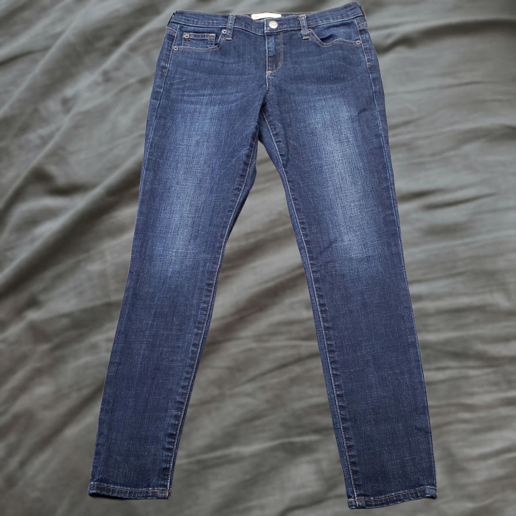 Gap Gap Womens Jeans Skinny 5-Pocket Design Blue Denim Cotton Faded Stretch Size 29 Jeans Adult Womens Size 29" - 1 Thumbnail
