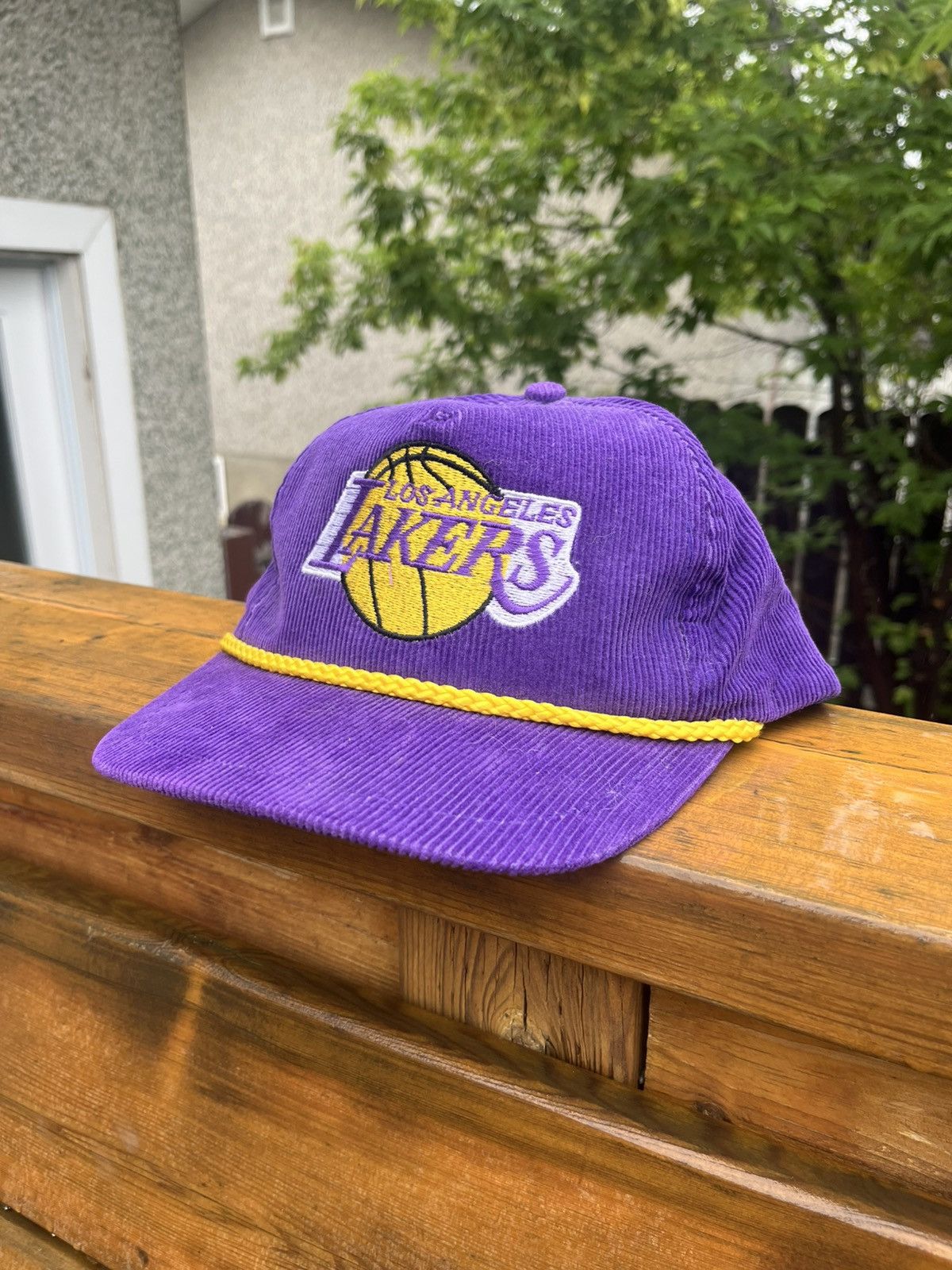 Vintage Vintage NBA LA LAKERS Corduroy Snapback Pro Classics Size ONE SIZE - 2 Thumbnail