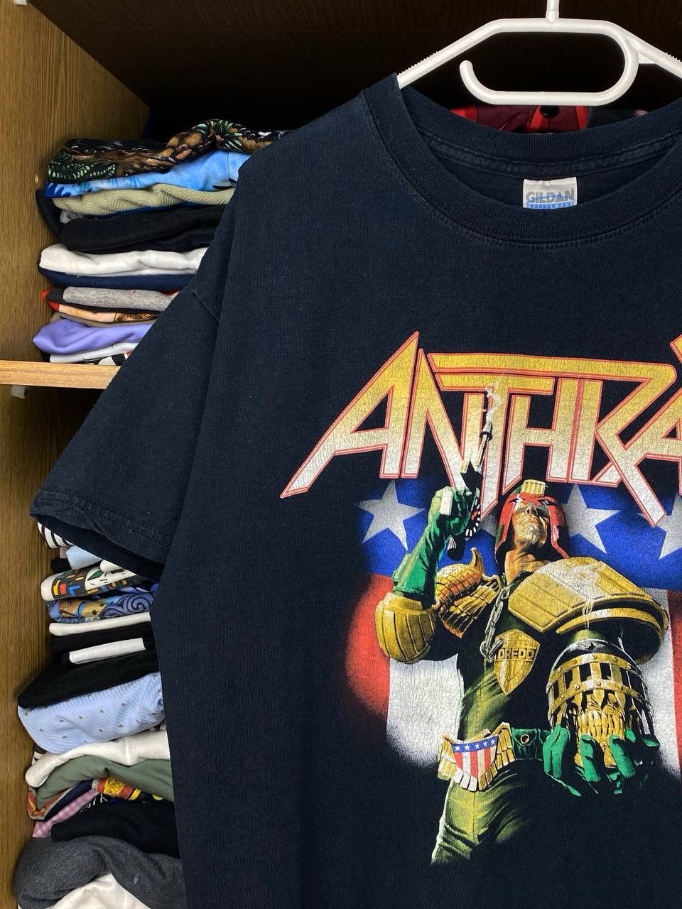 Band Tees × Vintage Vintage Anthrax 1997-2004 "I Am The Law" Dredd Graphic Tee Size US XL / EU 56 / 4 - 3 Thumbnail