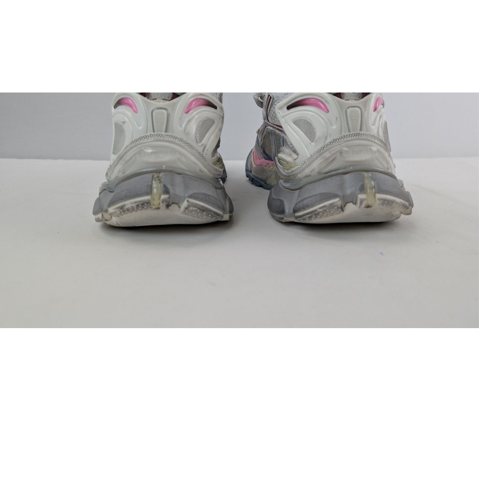 Balenciaga o1rshd1 Q:2 / Runner Gradient Sneaker in Multicolor Size US 9 / EU 42 - 10 Thumbnail