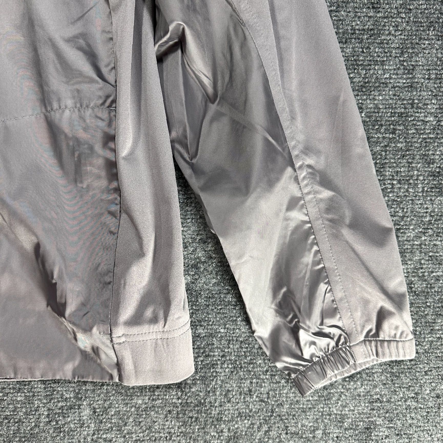 Nike Nike Shield Jacket Mens M Gray Standard Fit Zip Up Lightweight Pockets NEW Size US M / EU 48-50 / 2 - 3 Thumbnail
