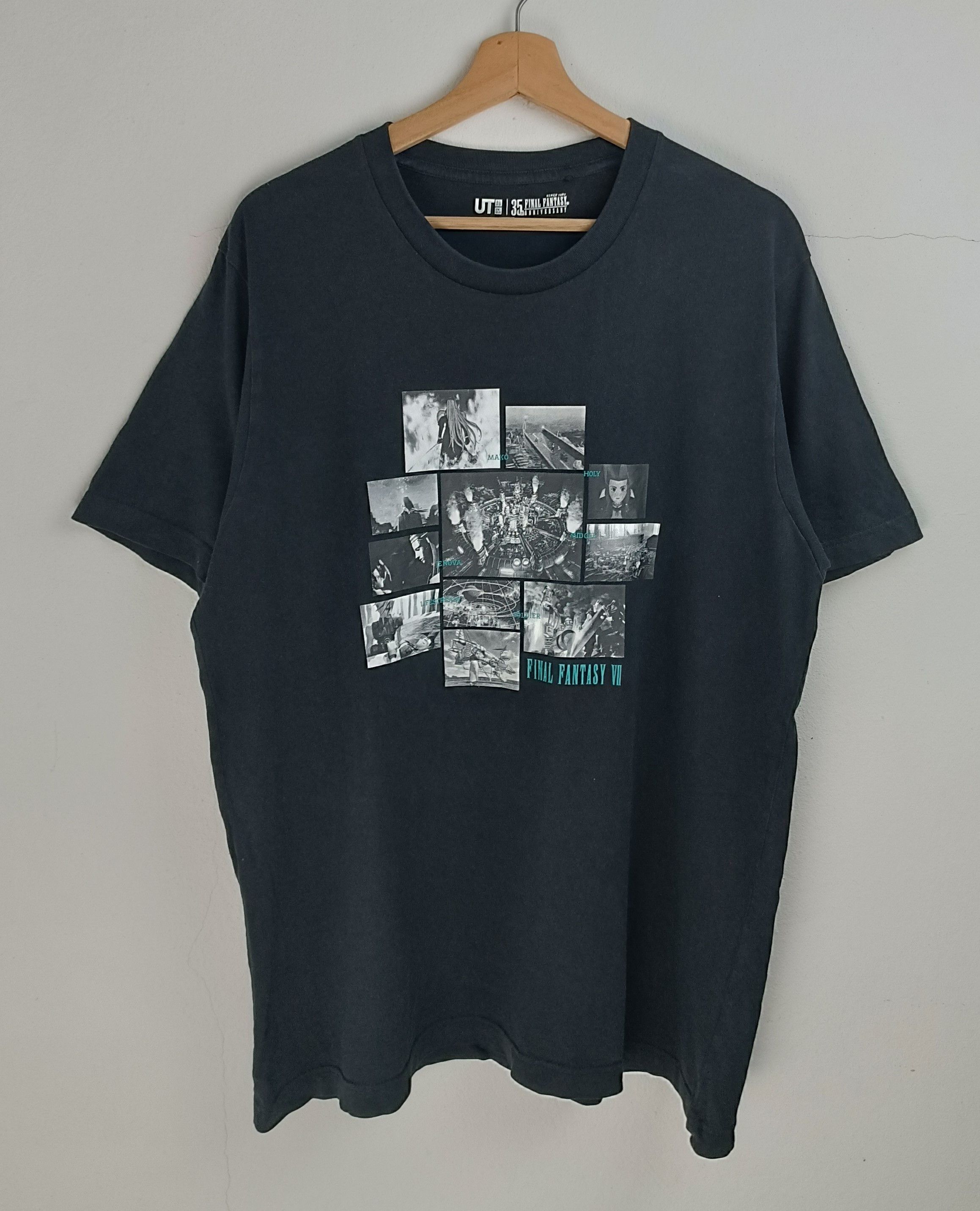 Playstation VINTAGE FINAL FANTASY VII UNIQLO GAME KINGDOM HEARTS DMC PS5 Size US XL / EU 56 / 4 - 3 Thumbnail