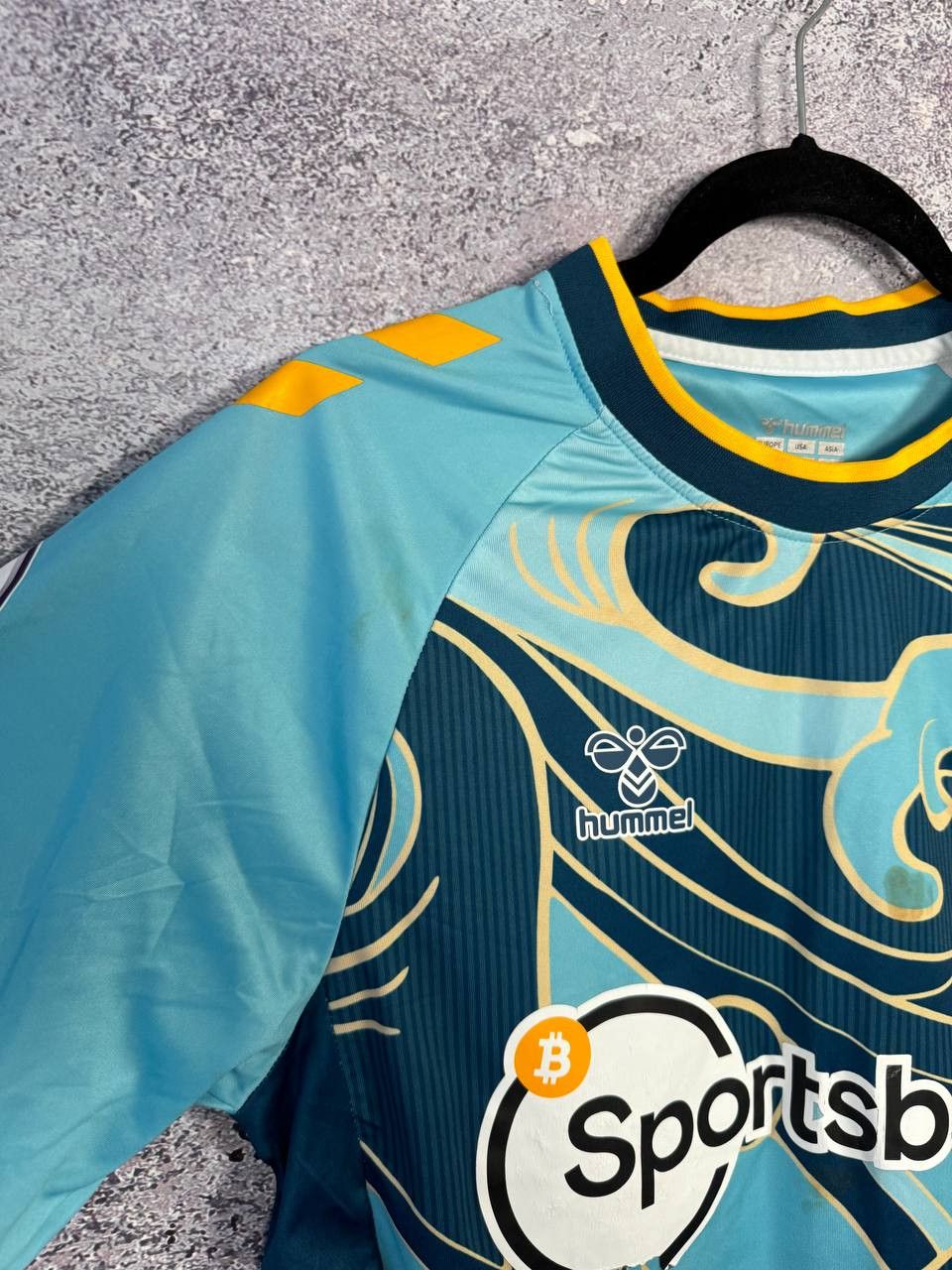 Hummel × Vintage Vintage Southampton 2022/23 Hummel Soccer Jersey Size US S / EU 44-46 / 1 - 5 Thumbnail