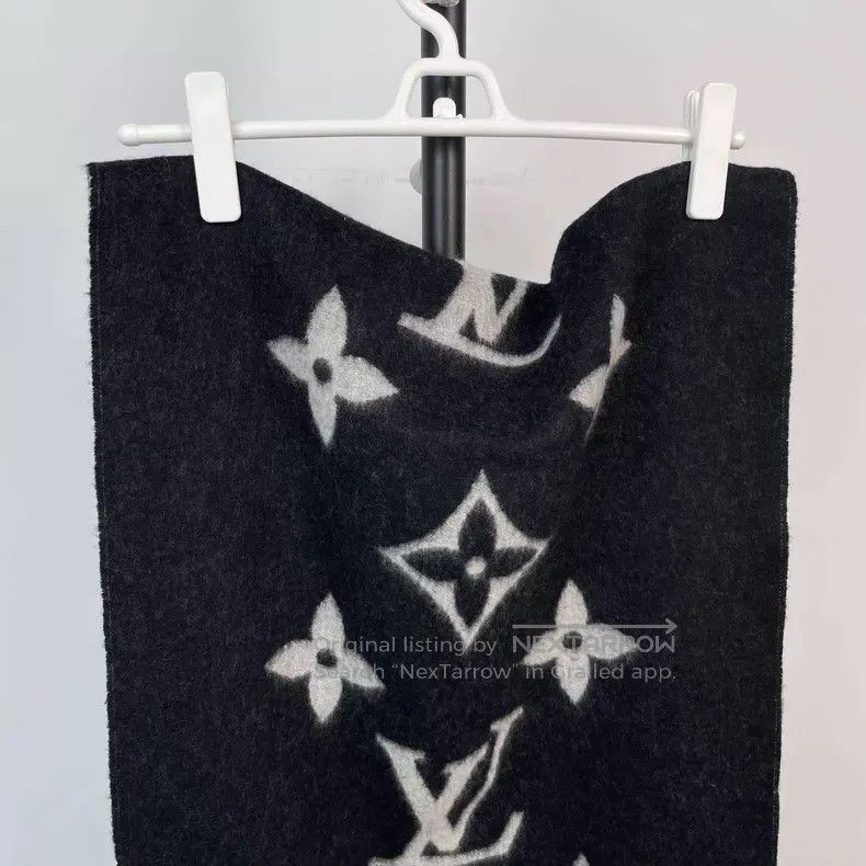 Louis Vuitton Louis Vuitton Black and grey full-printed cashmere double- Size ONE SIZE - 2 Thumbnail