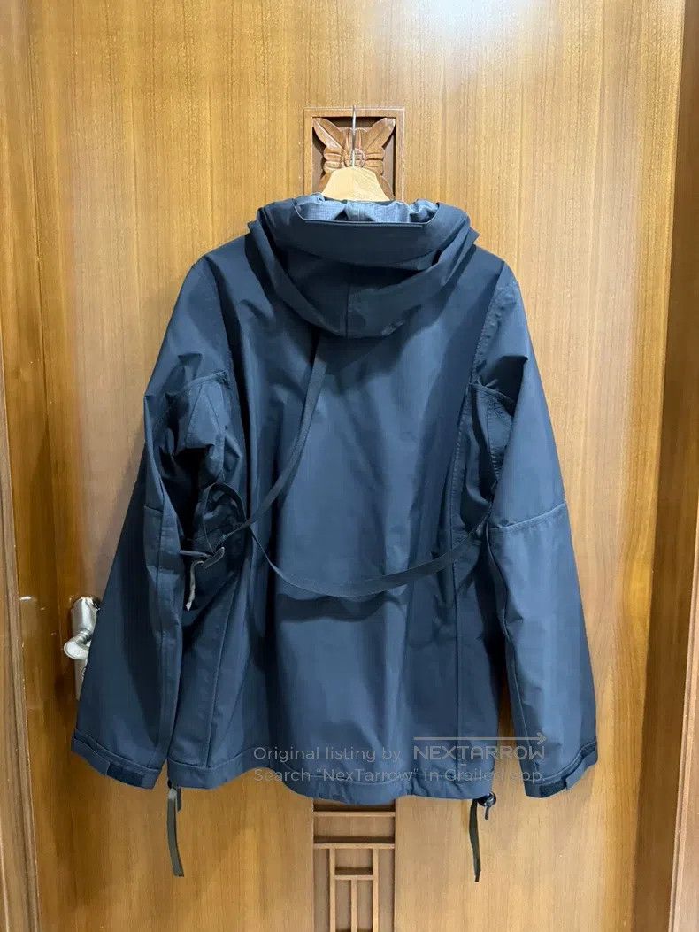 Acronym Acronym Charge coat Size US L / EU 52-54 / 3 - 3 Thumbnail